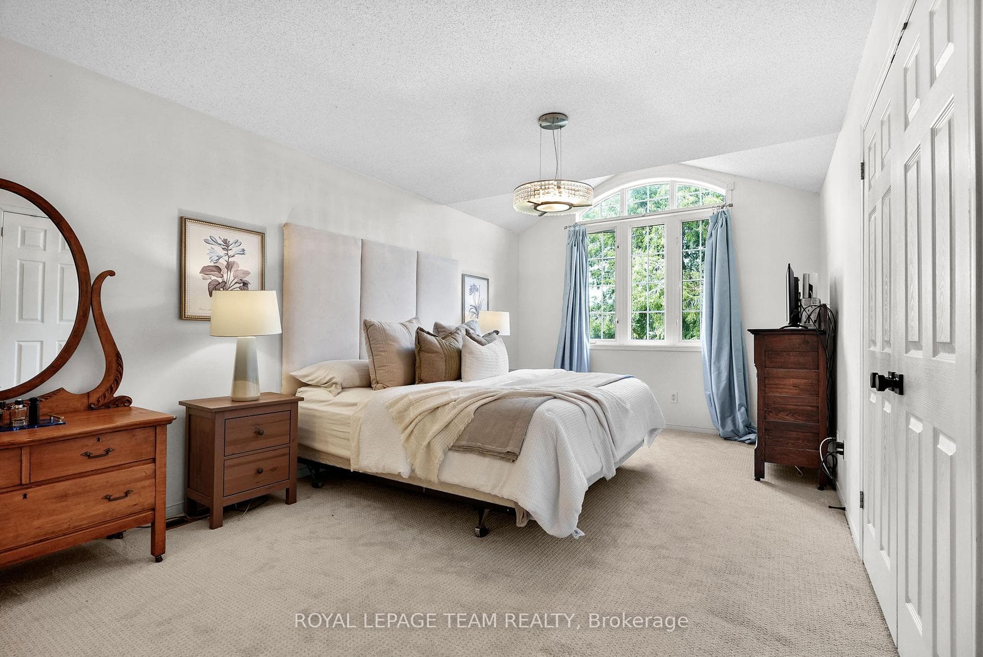 2122 Saunders Avenue photo 21