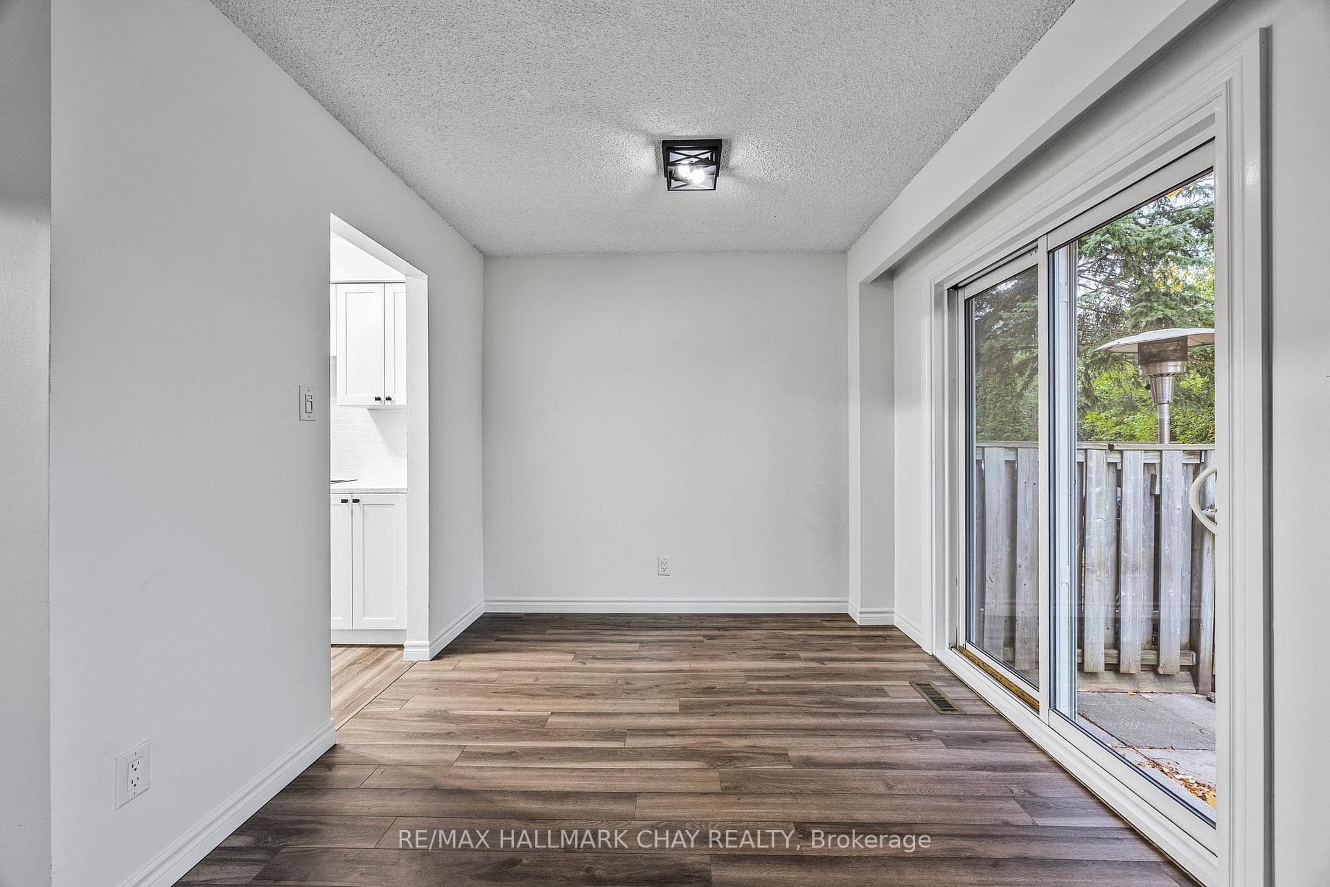 2 BERNICK Drive Unit 6 photo 8
