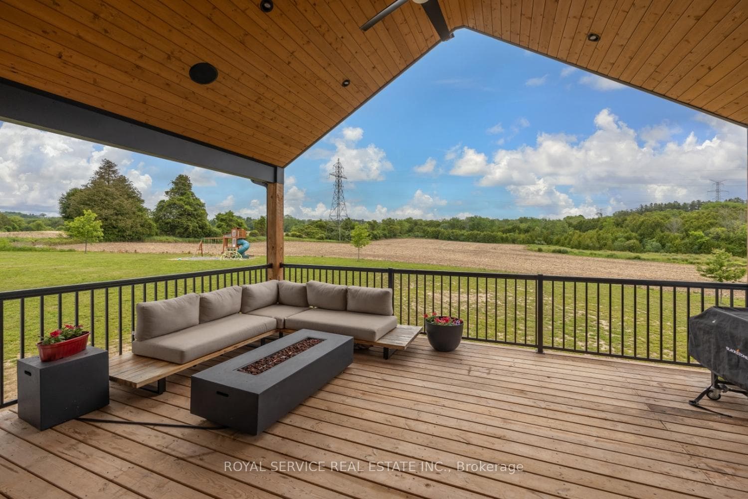 6155 Jamieson Road photo 34