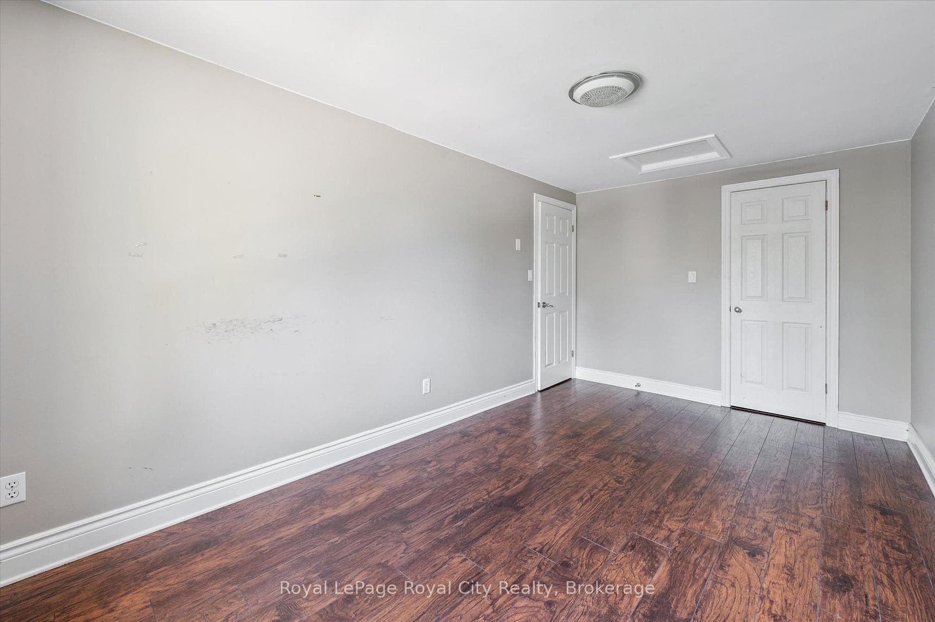 10 Woodborough Road photo 21