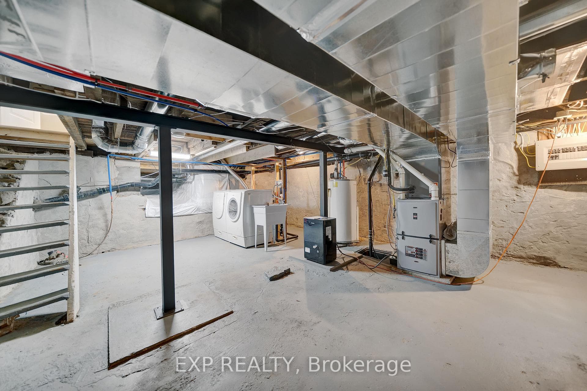 192 Walnut Street photo 27
