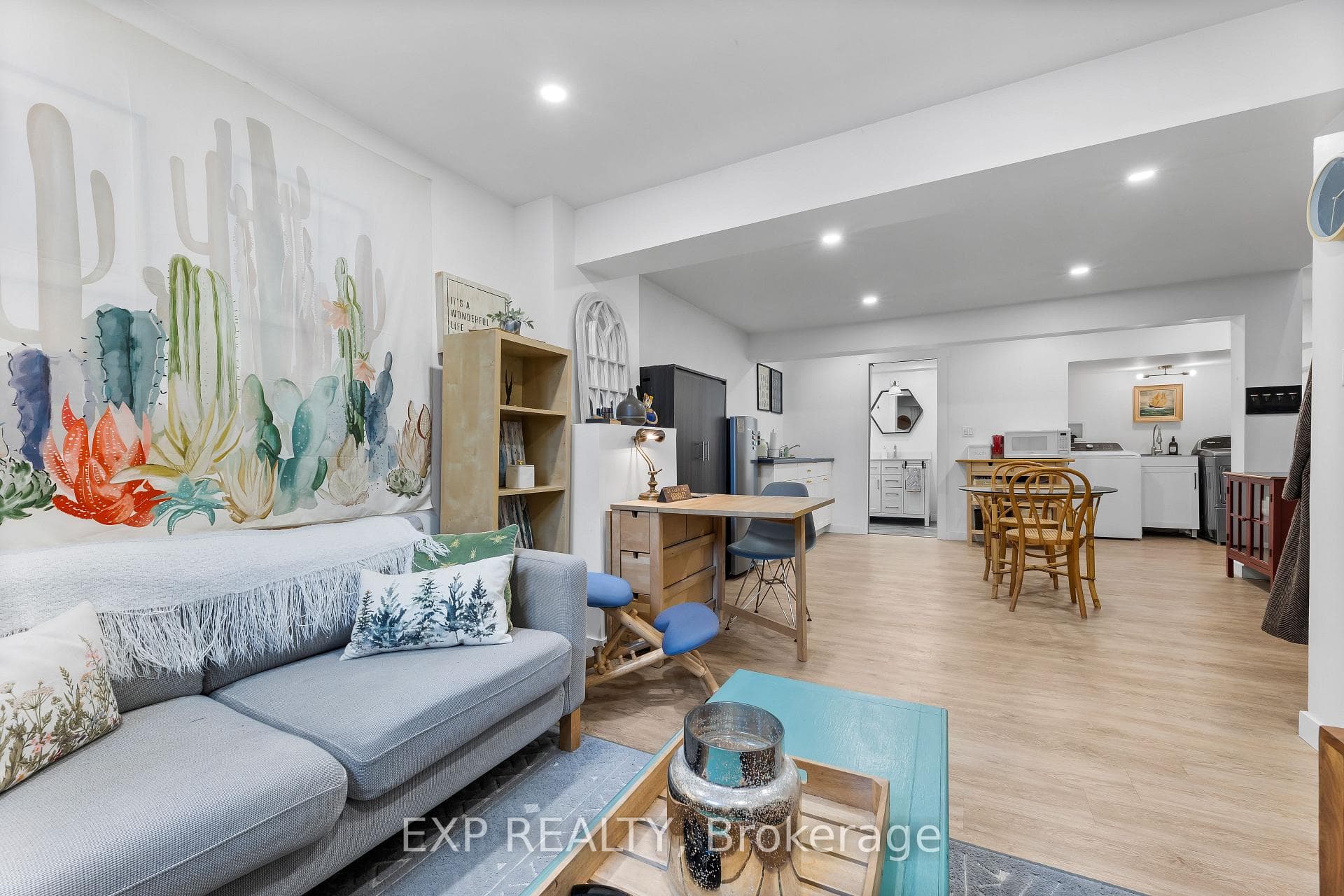 423 Kenny Court photo 40