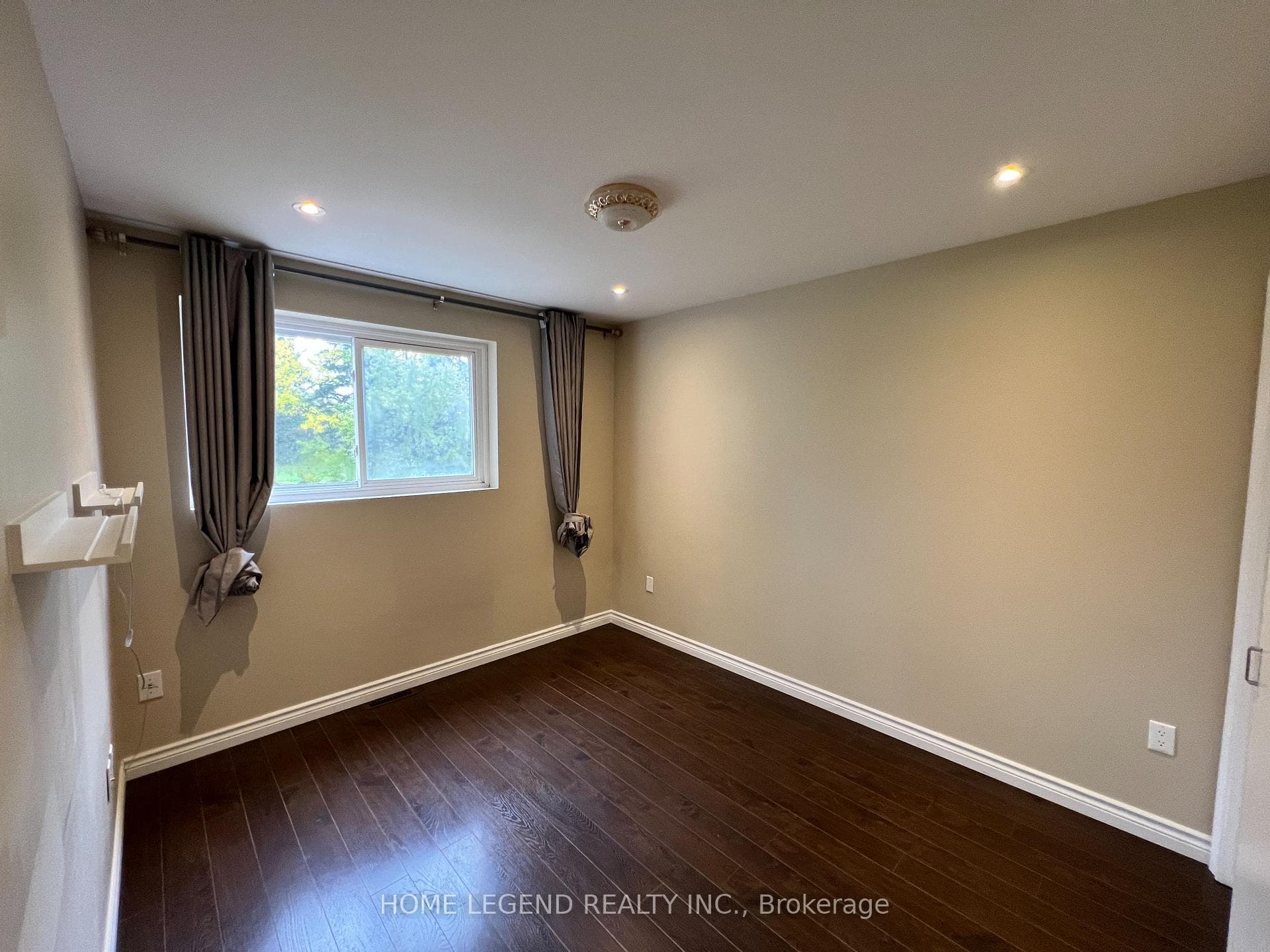 108 Bonis Avenue photo 7