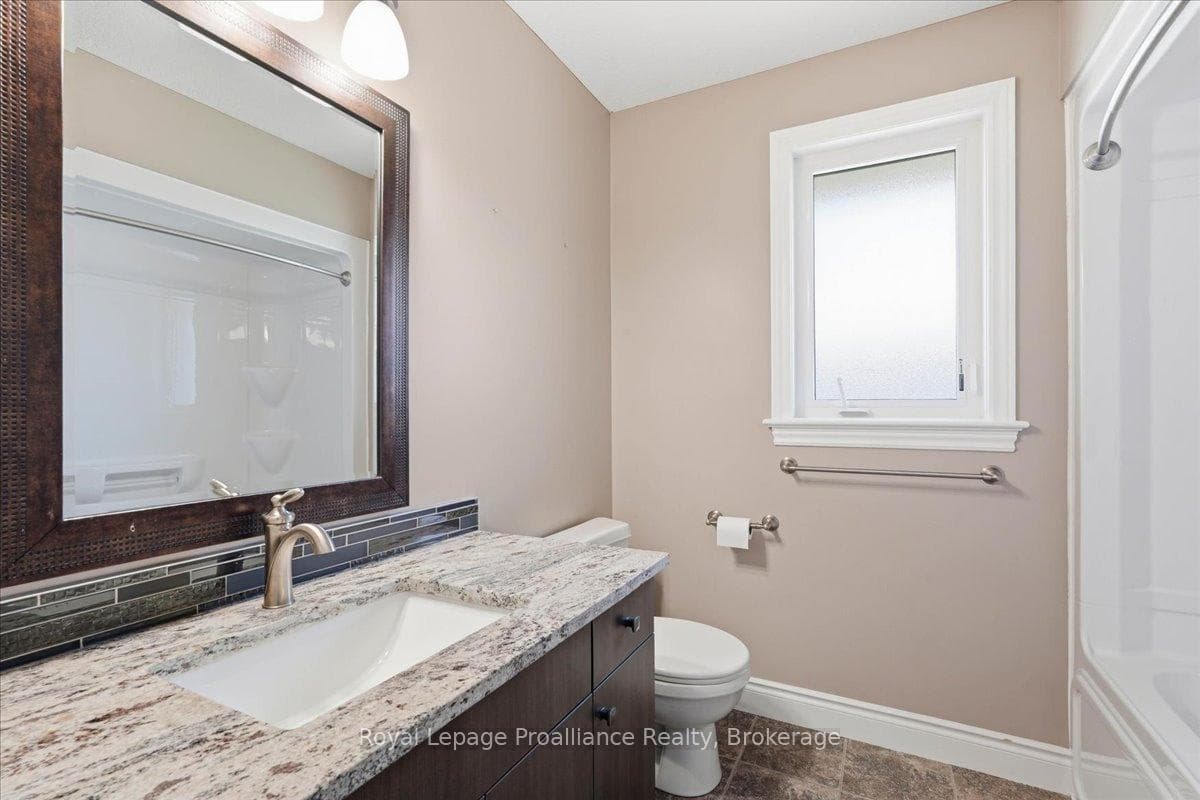 13 Freedom Crescent photo 26