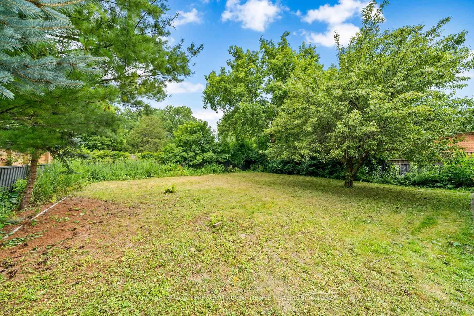 182 Betty Ann Drive photo 28