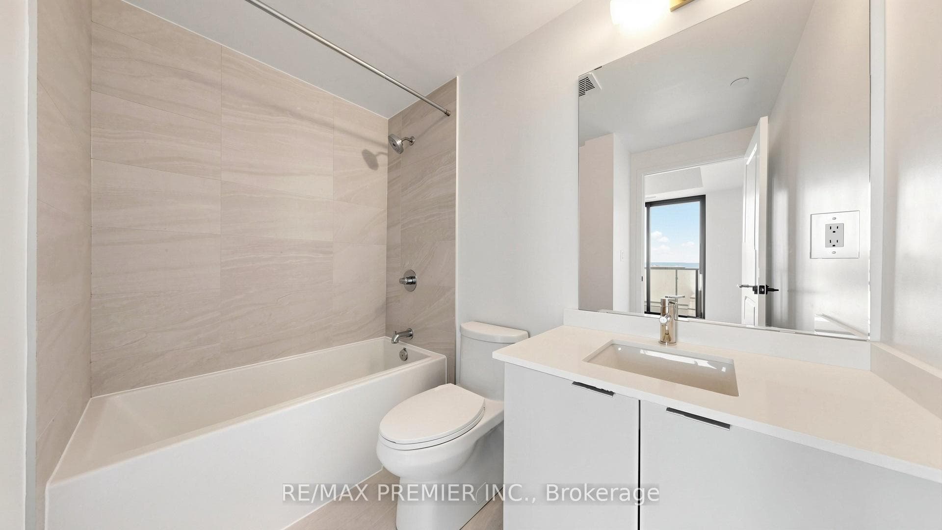 2075 Lakeshore Road Unit 1108 photo 18