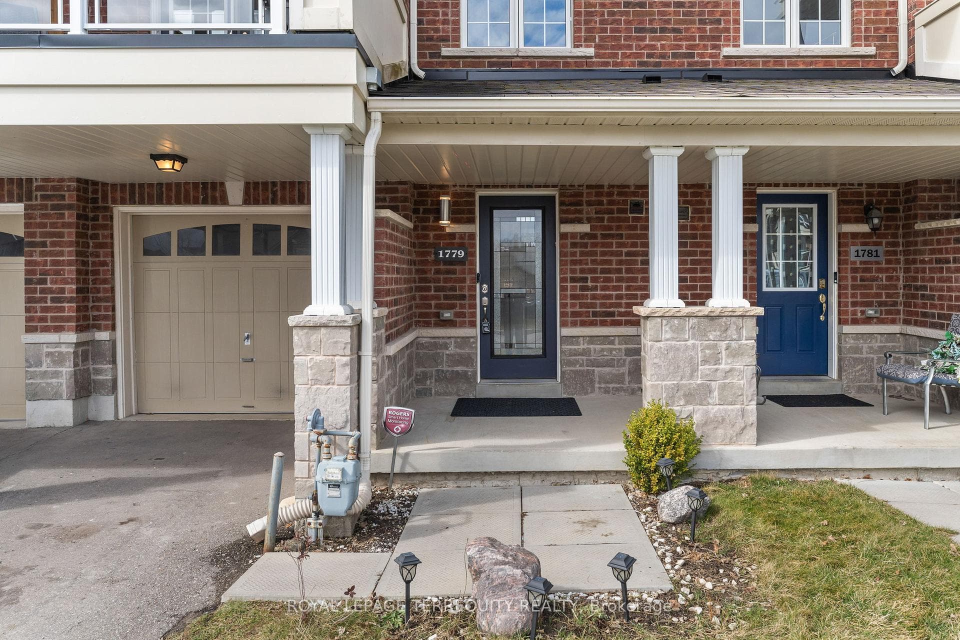 1779 Carousel Drive photo 2