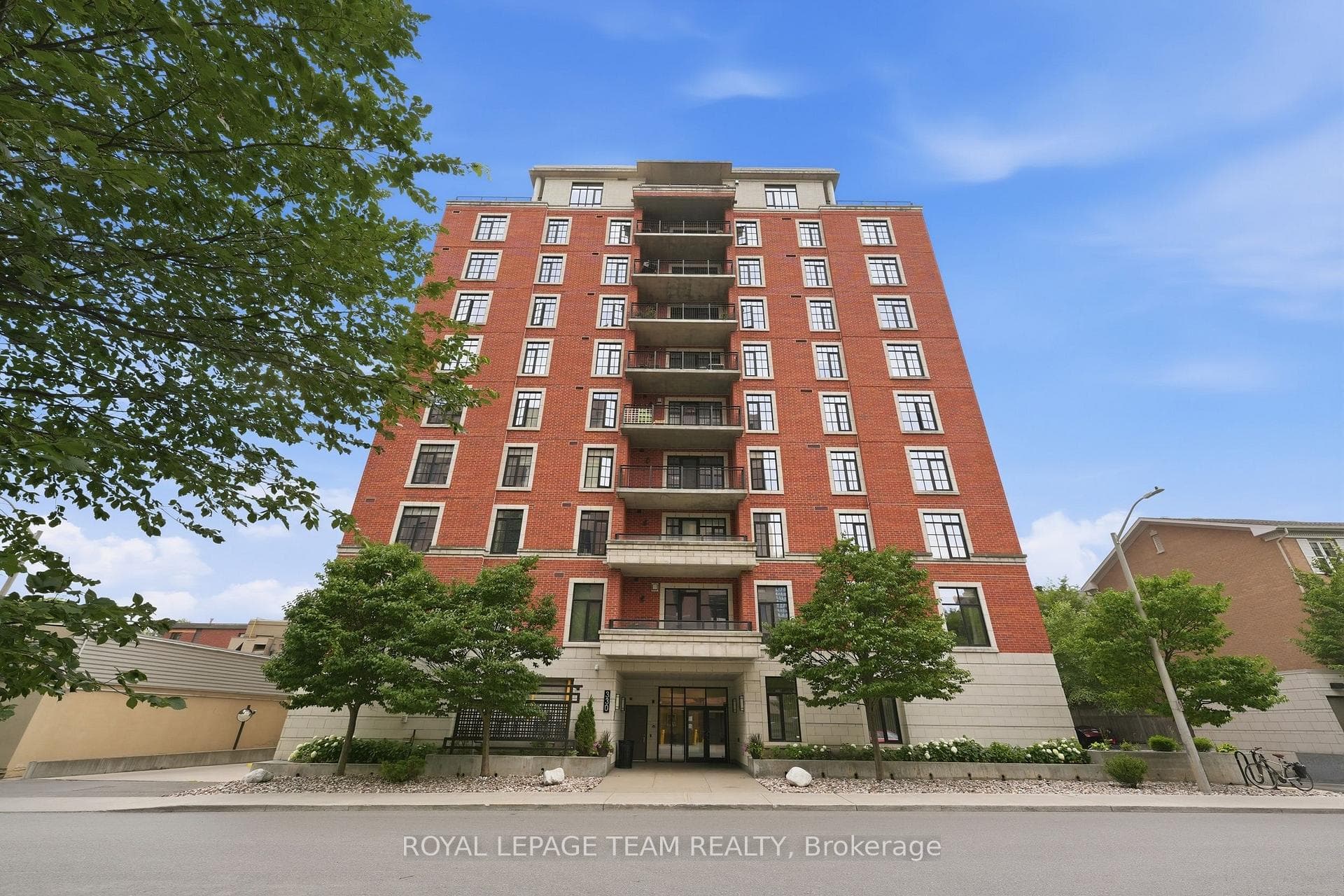 330 Loretta Avenue Unit 301 photo 1