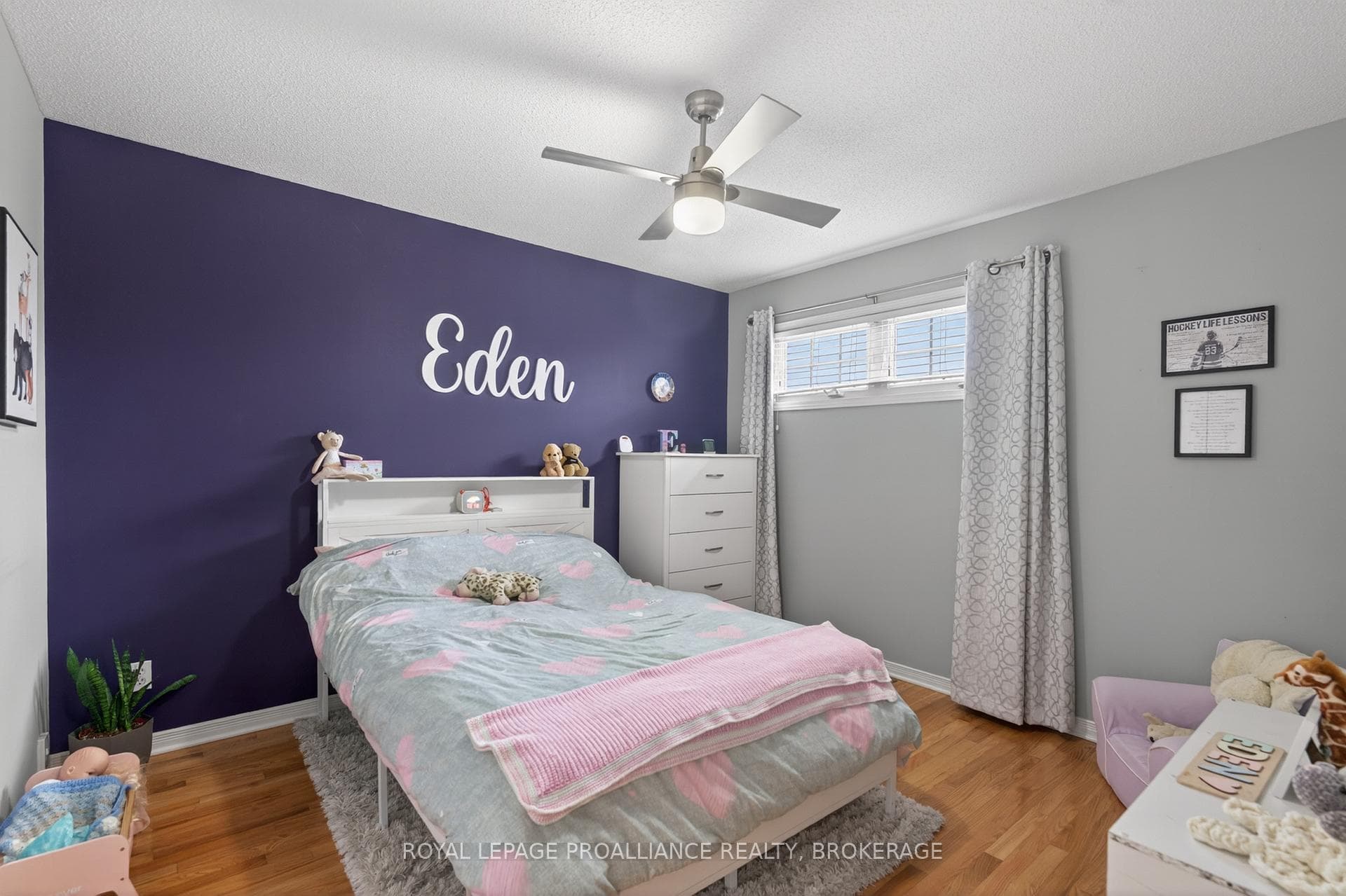975 Bluffwood Avenue photo 25