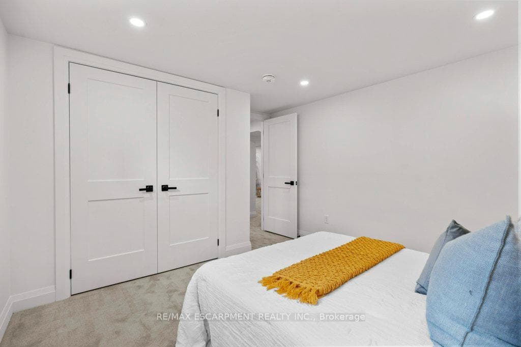 877 Condor Drive photo 37