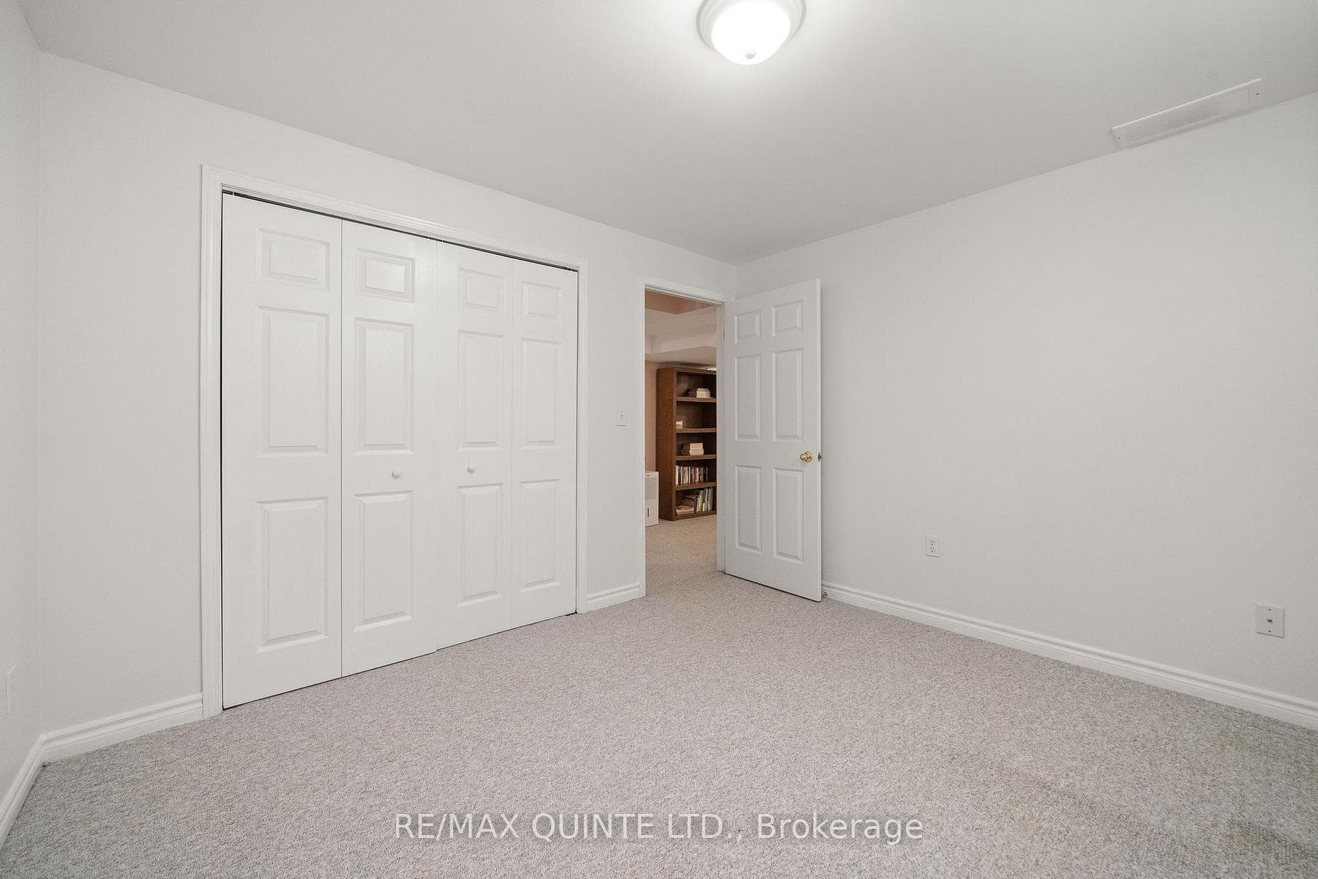 14 Hilton Place photo 34