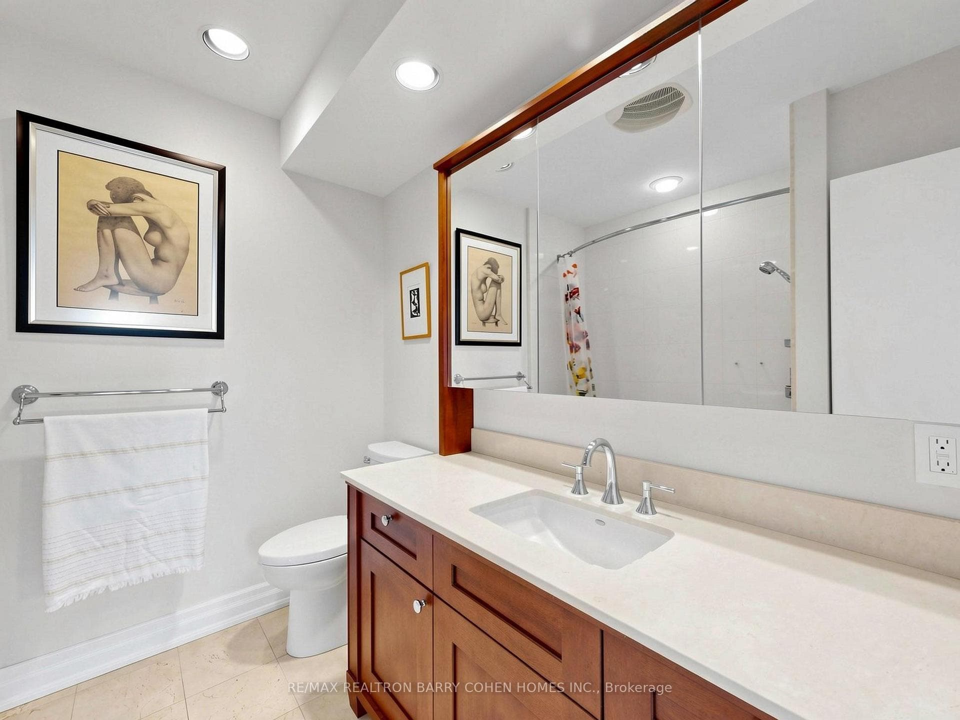 183 Cortleigh Boulevard photo 34