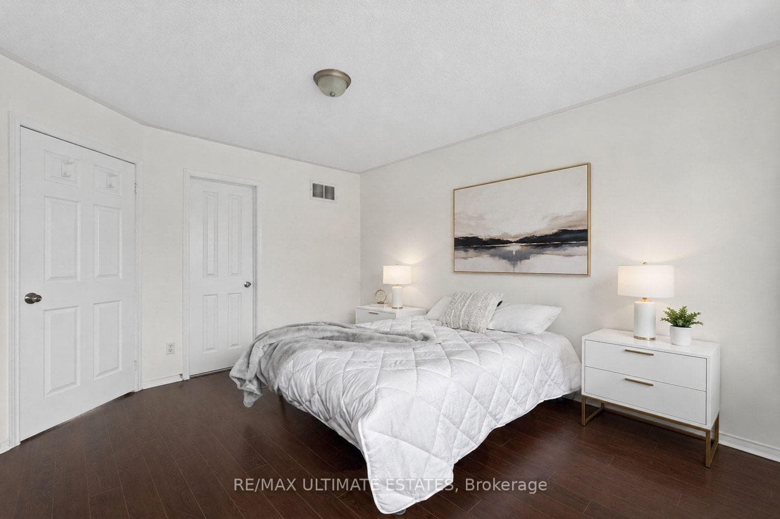 39 Bur Oak Avenue photo 18