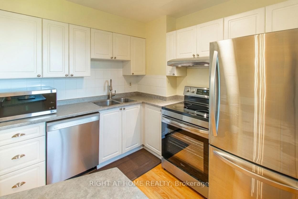 63 Ferris Lane Unit B12 photo 11