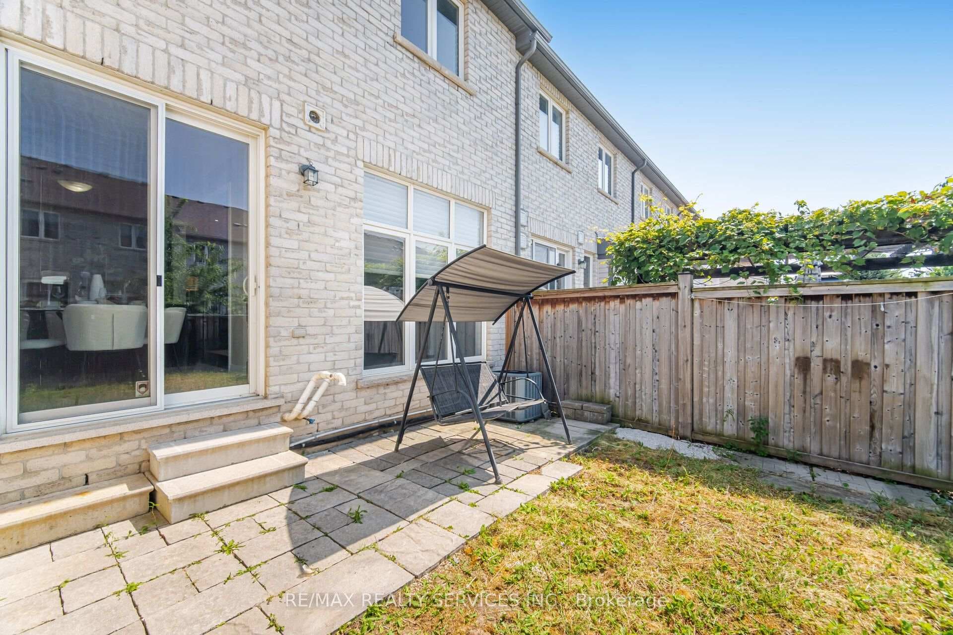 54 Losino Street photo 43