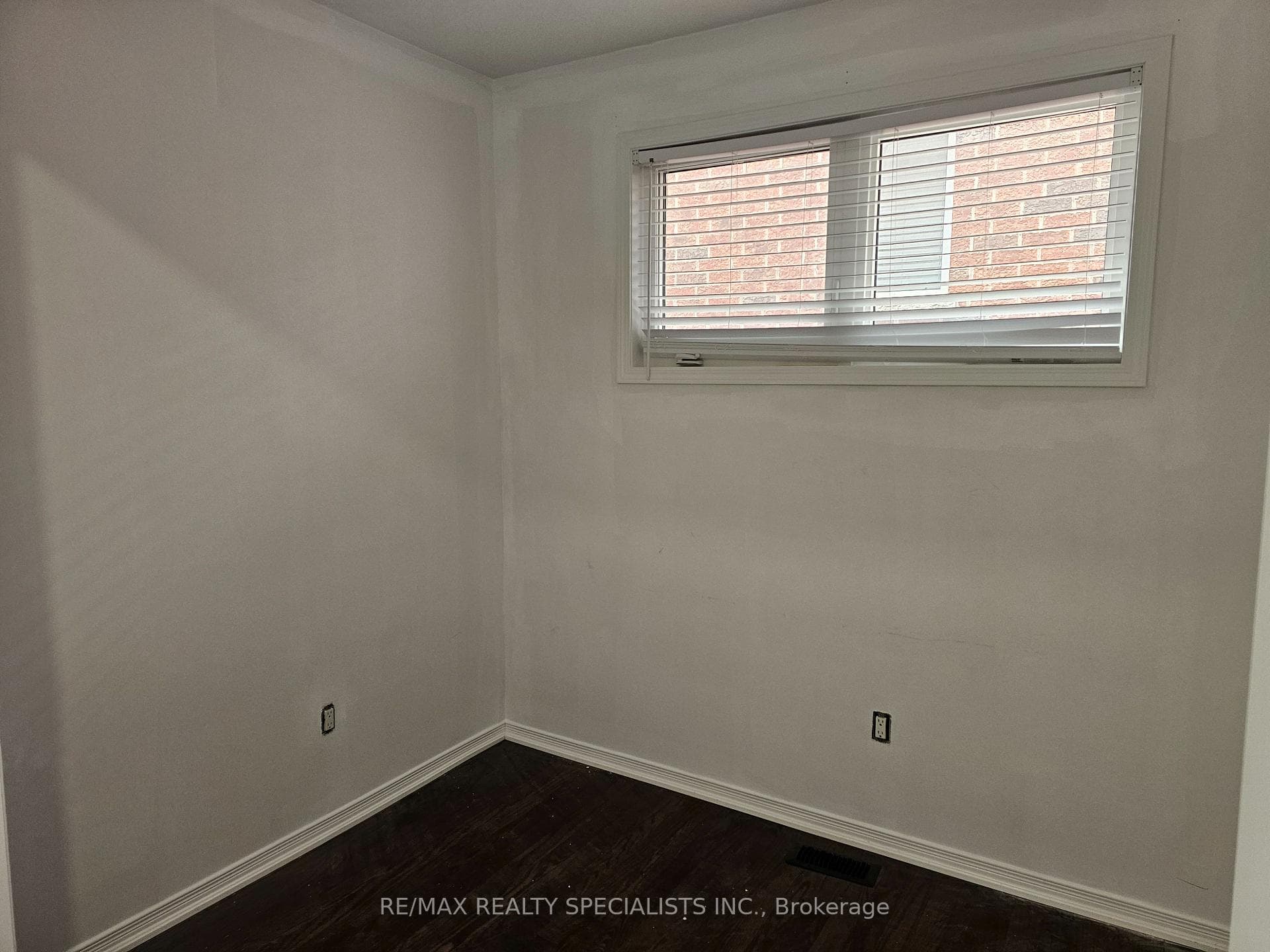 243 Seabrook Drive photo 6