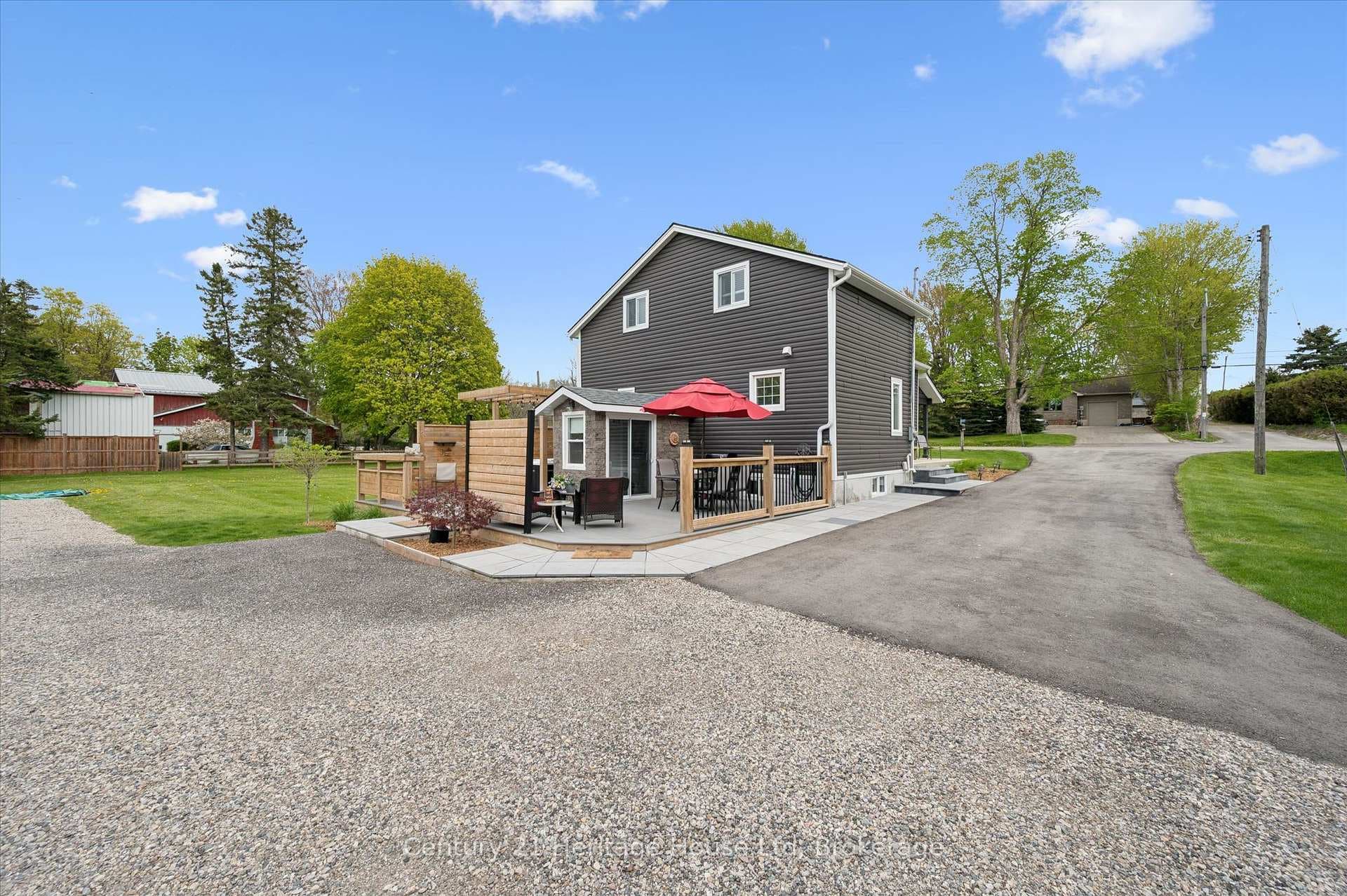 584077 Beachville Road photo 36