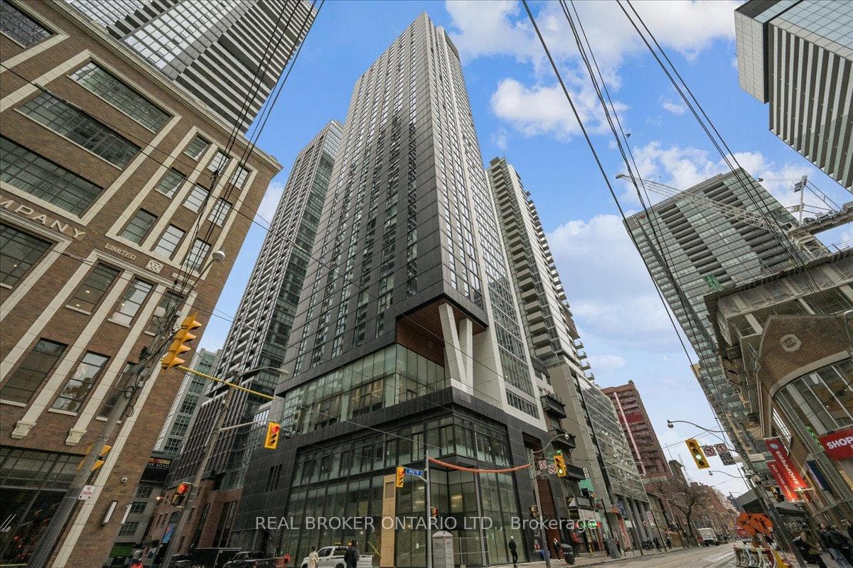 357 King Street Unit 2201 photo 21