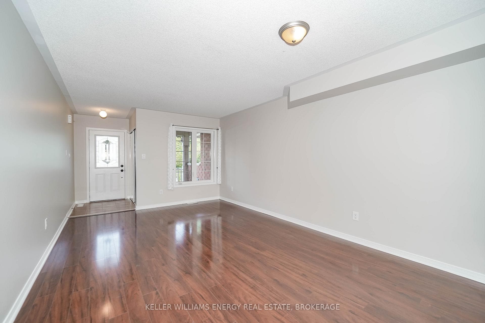 130 Shrewsbury Drive photo 8