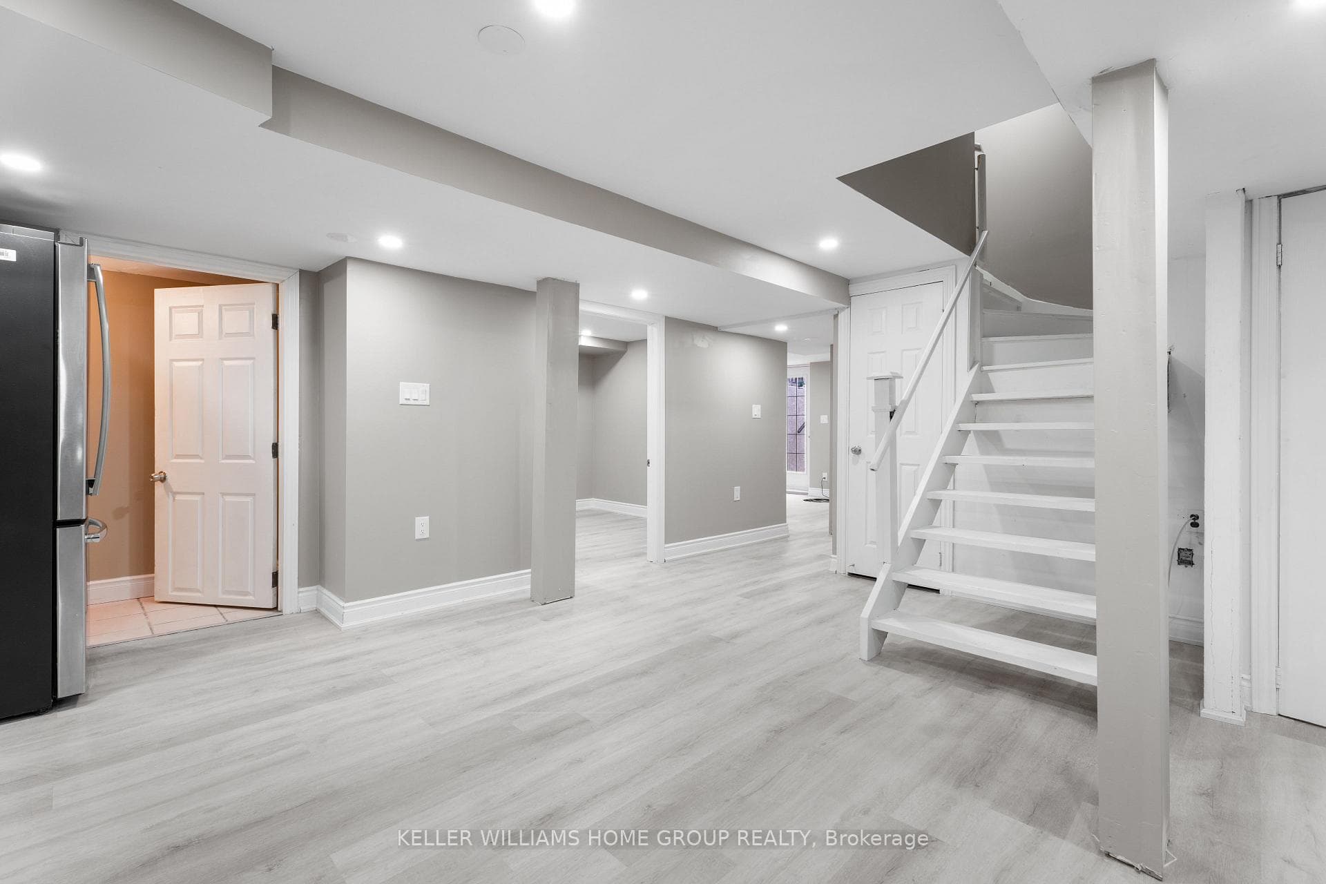 163 Moffatt Avenue photo 30