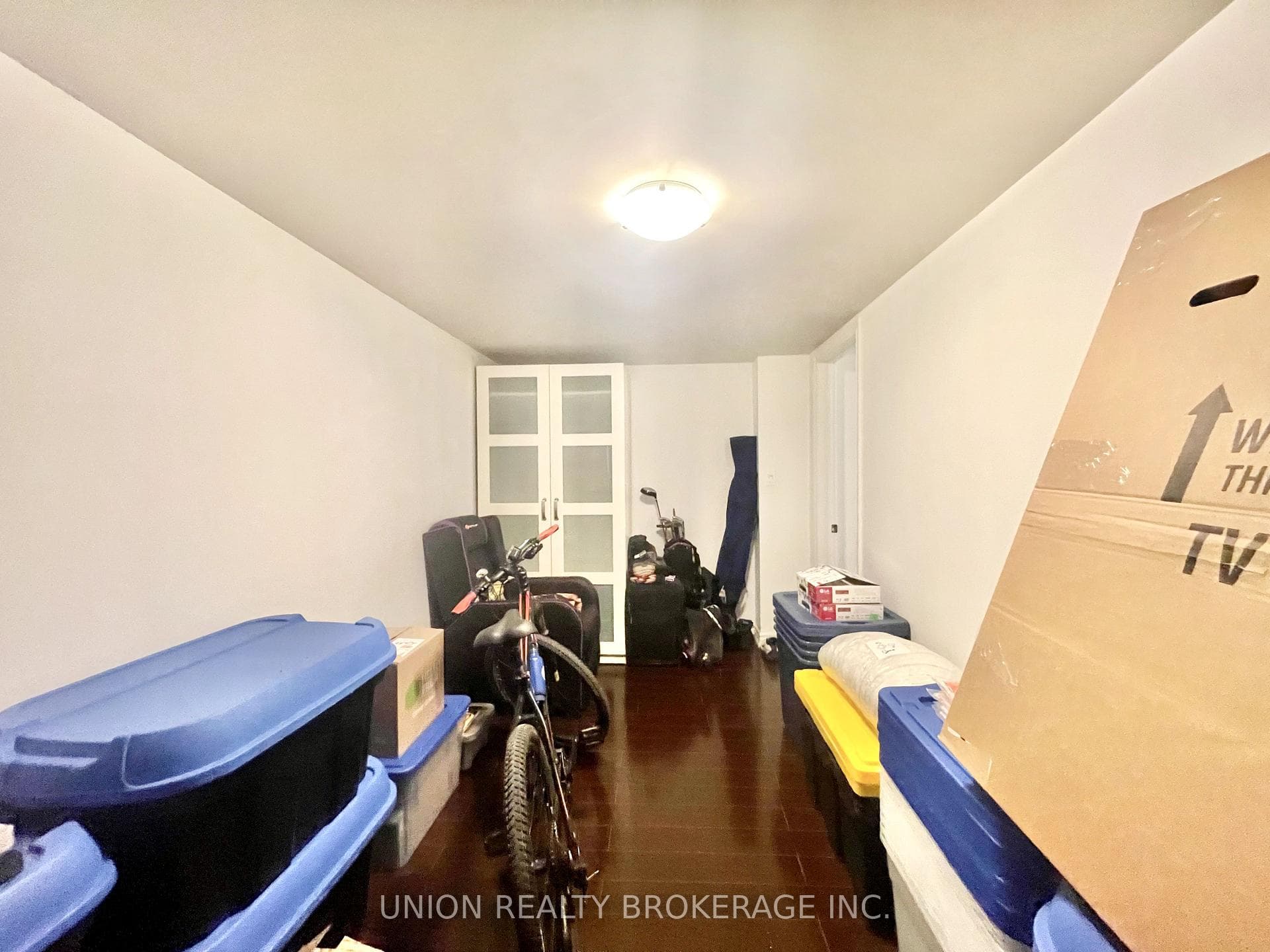 11 Bonfield Avenue Unit Lower photo 9