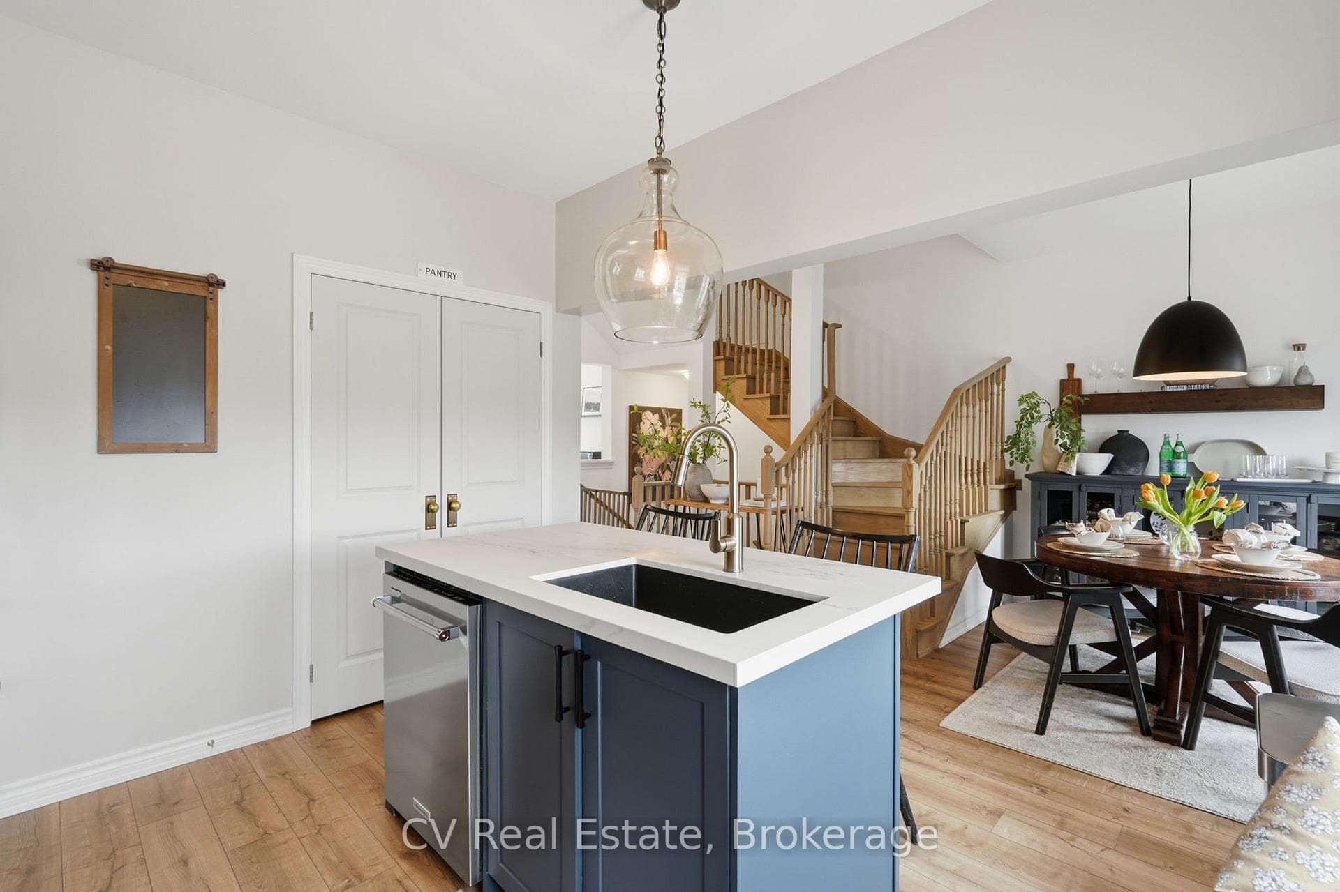 57 Harvest Crescent photo 17