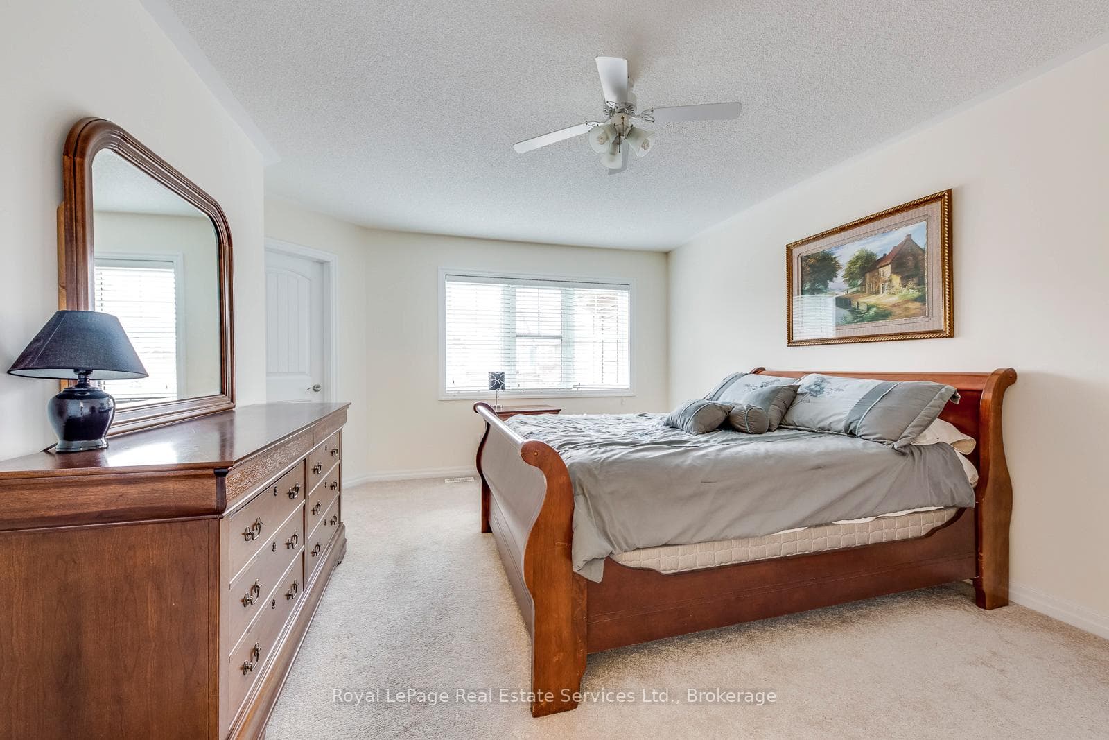 111 Aird Court photo 23