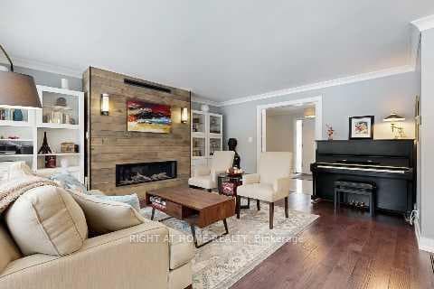 444 THE KINGSWAY N/A photo 6