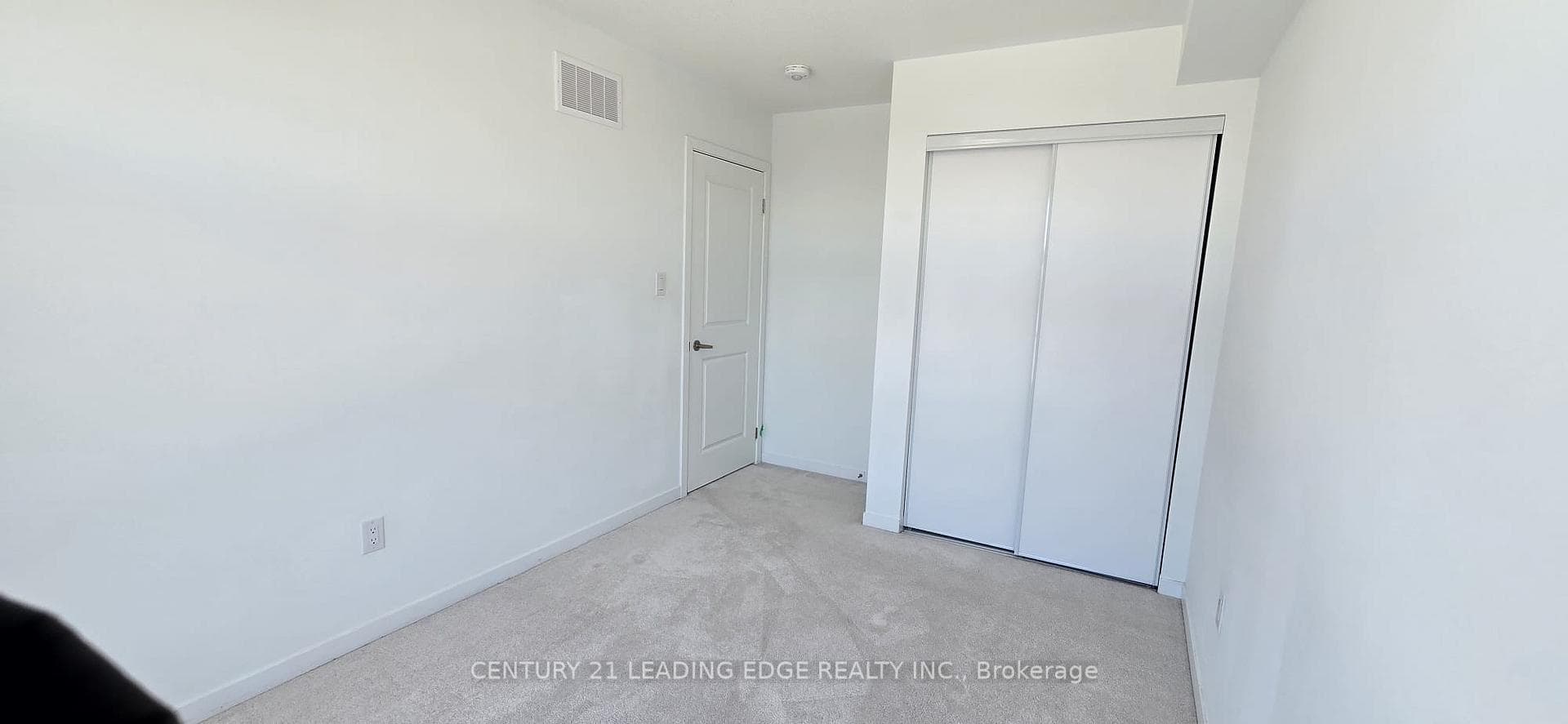 7 Bateson Street photo 38