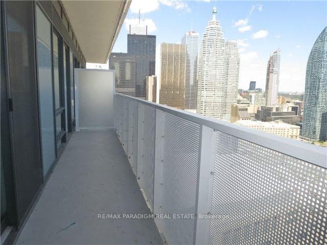 88 Harbour Street Unit 3005 photo 10