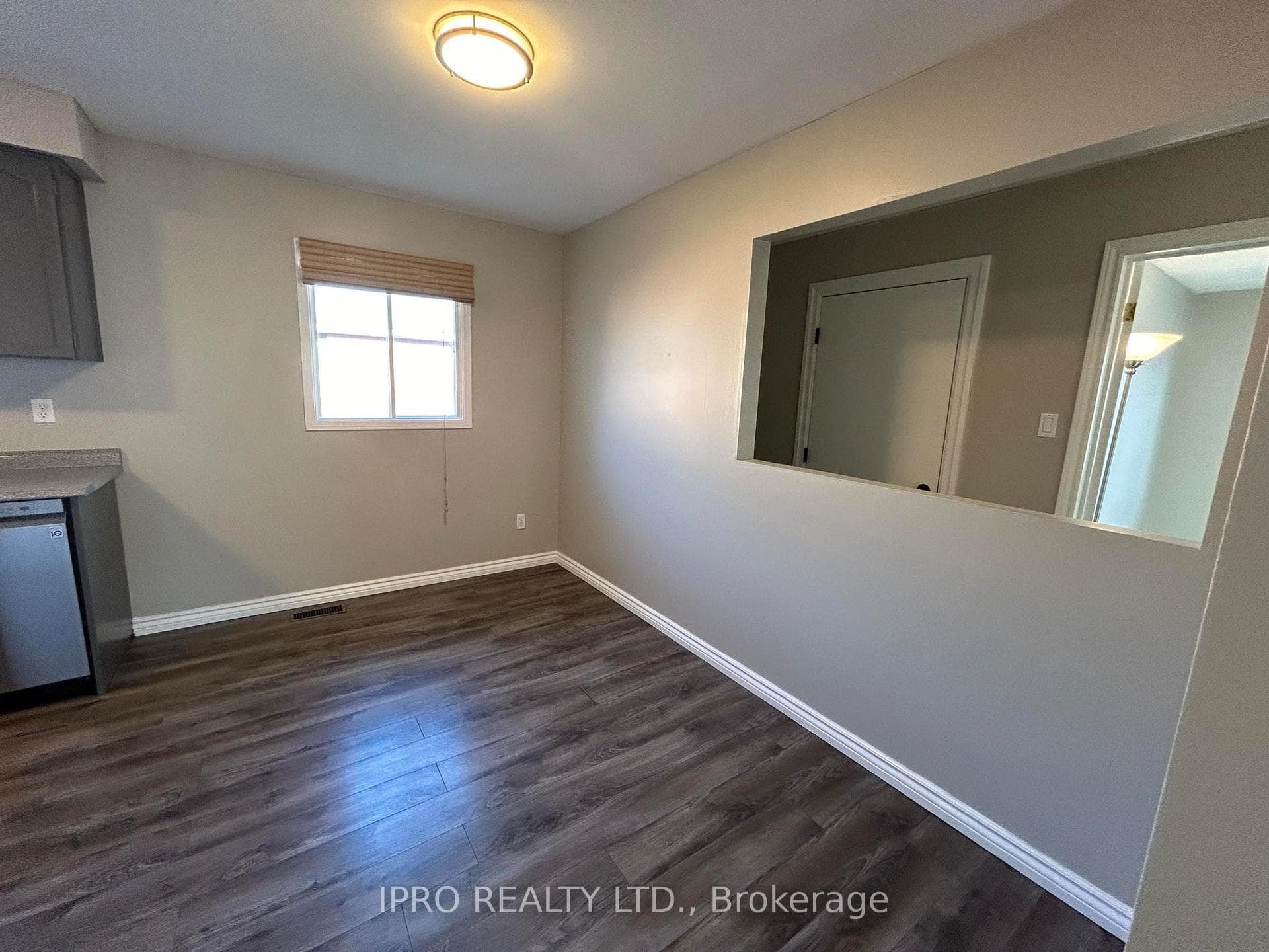 305 Hansen Boulevard Unit Upper photo 5