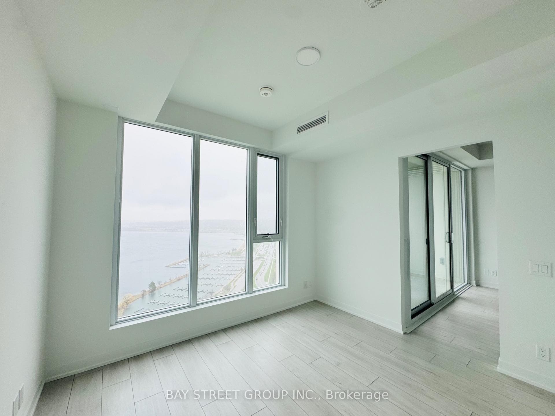 39 Mary Street Unit 3008 photo 12
