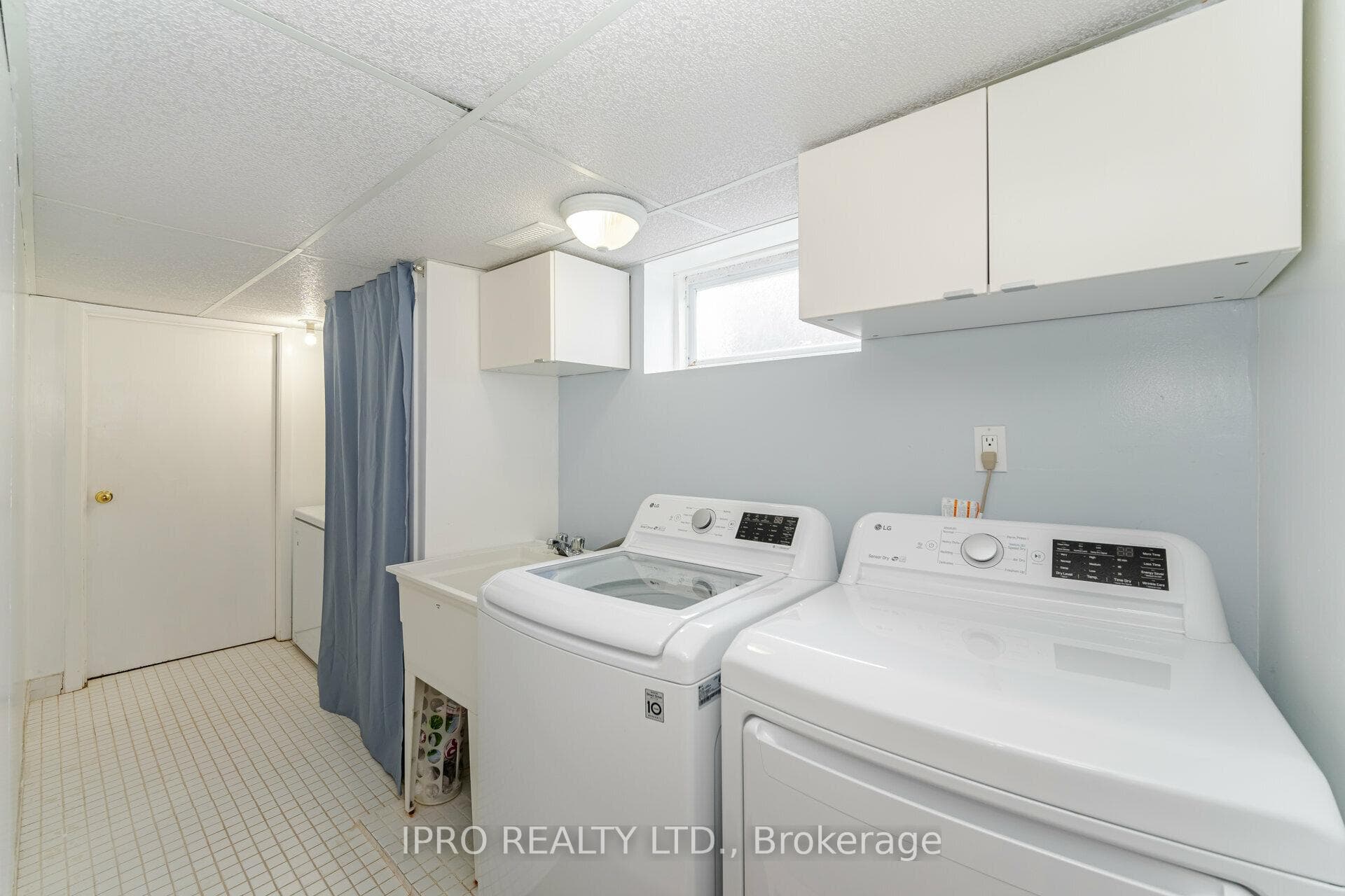 10 Eden Place photo 27