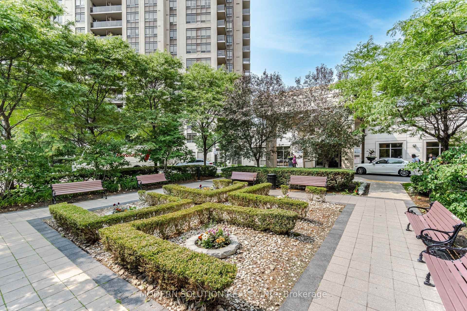 710 Humberwood Boulevard Unit 1015 photo 4