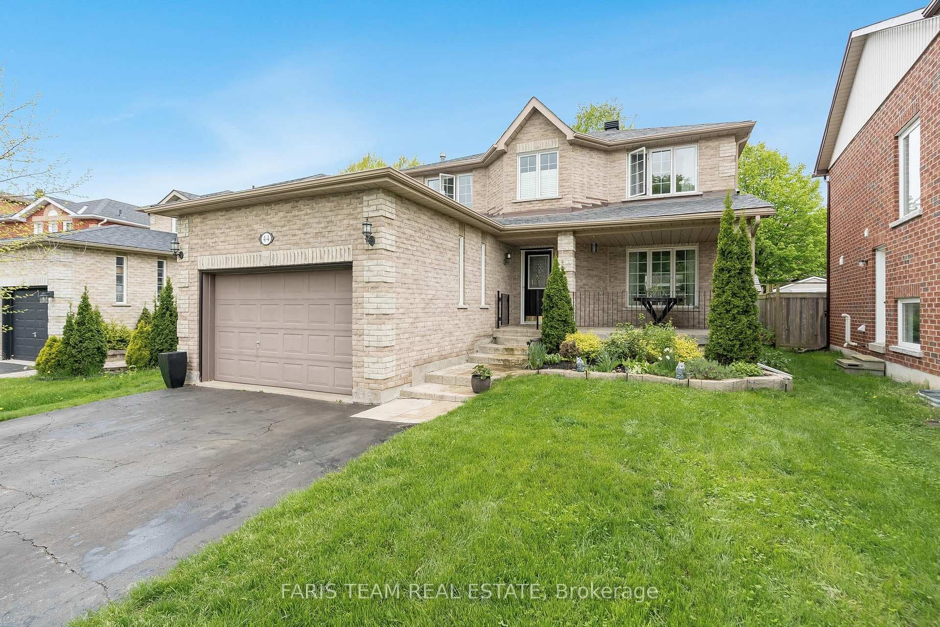 44 Sherwood Court photo 2