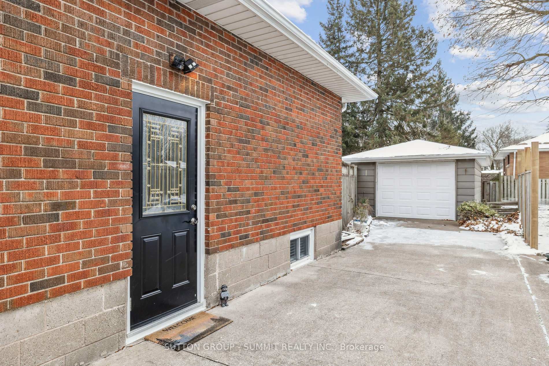 6384 STAMFORD GREEN Drive photo 17
