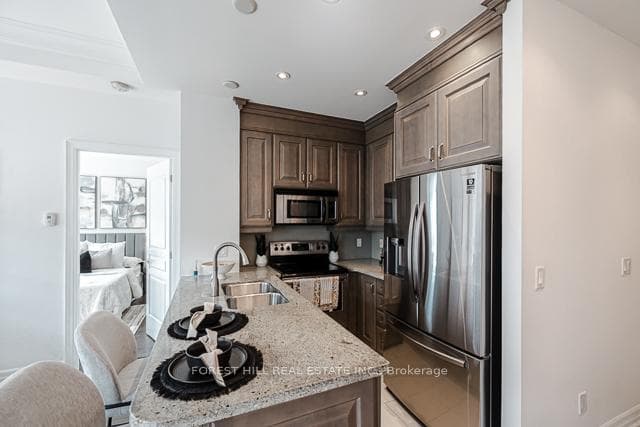 20 Burkebrook Place Unit 502 photo 9