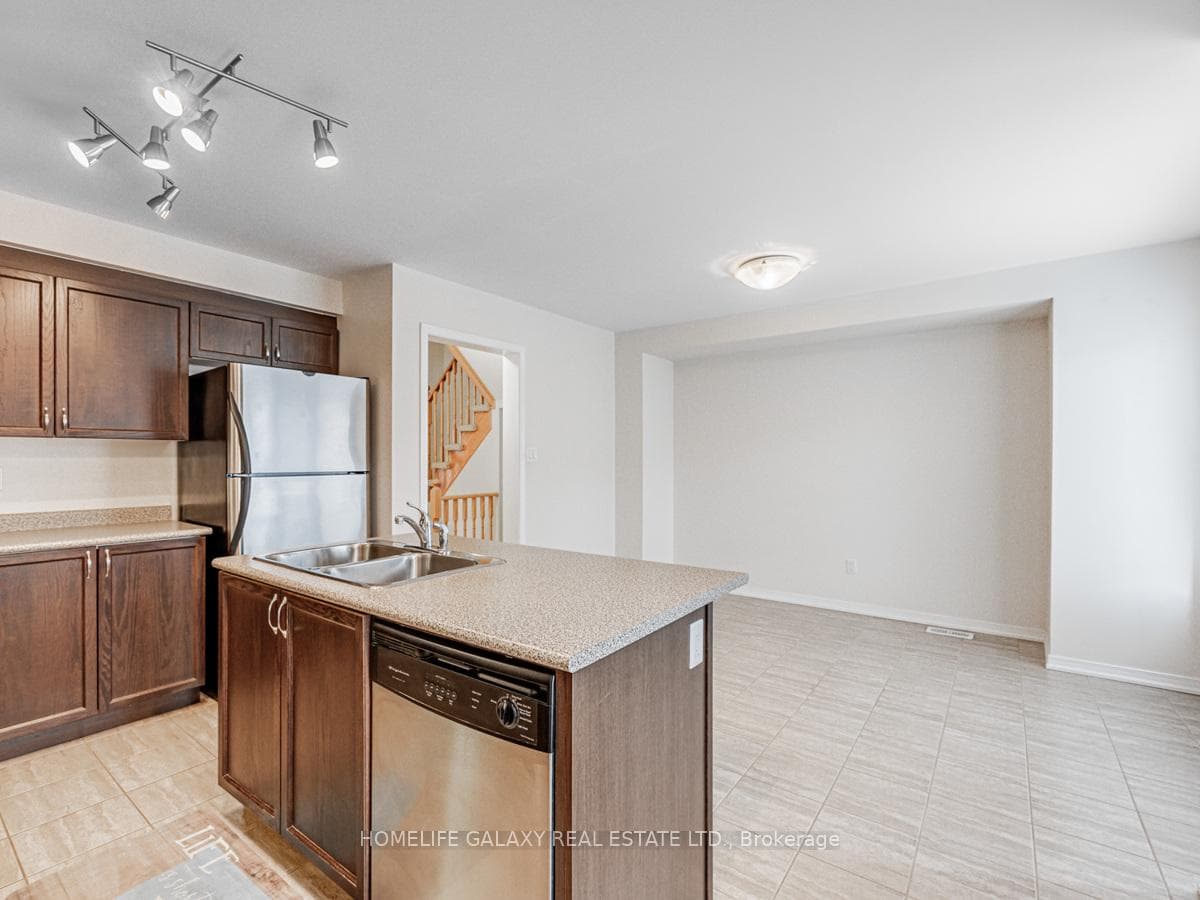 2448 Tillings Road photo 15