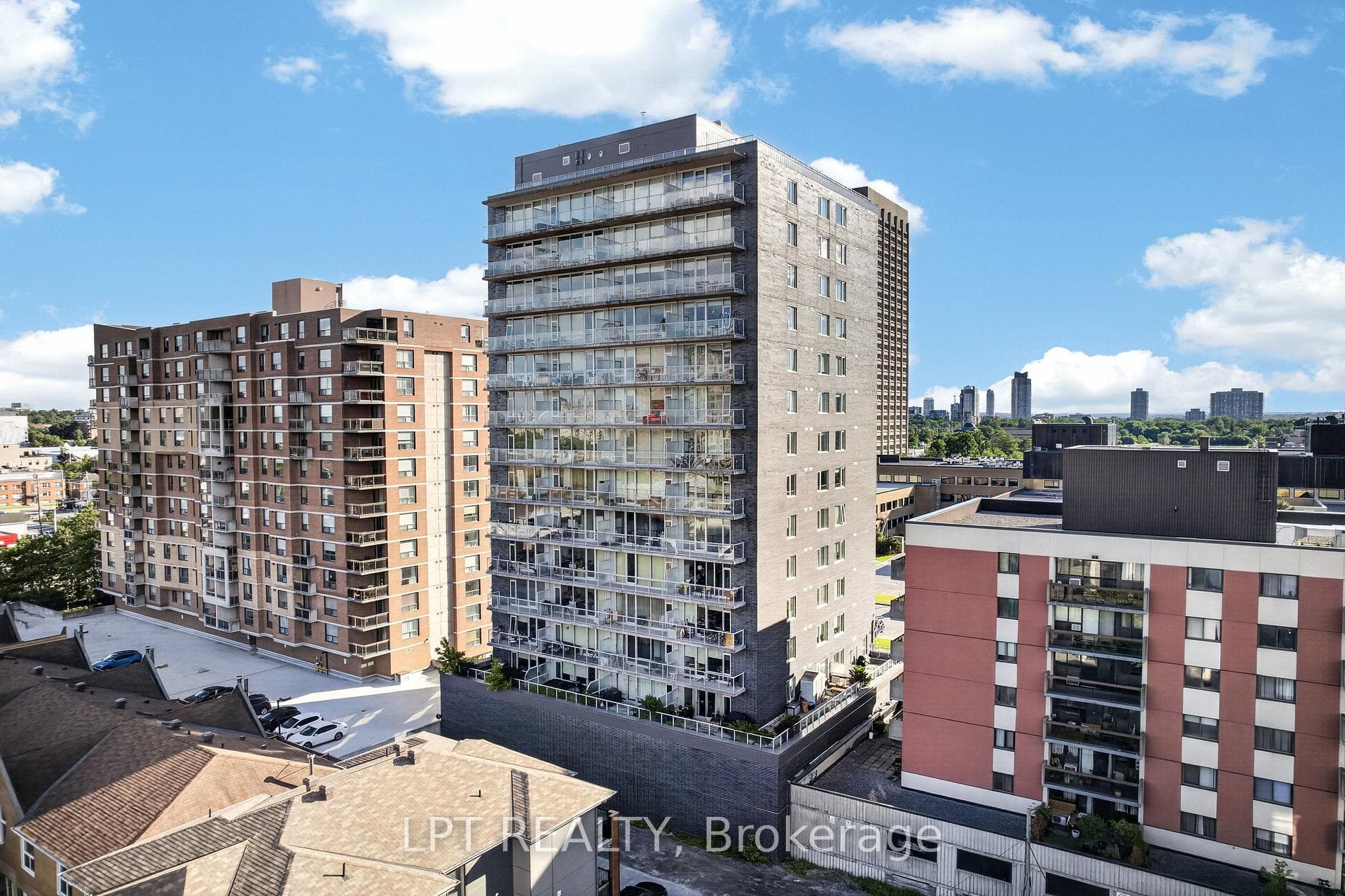 201 Parkdale Avenue Unit 1004 photo 31