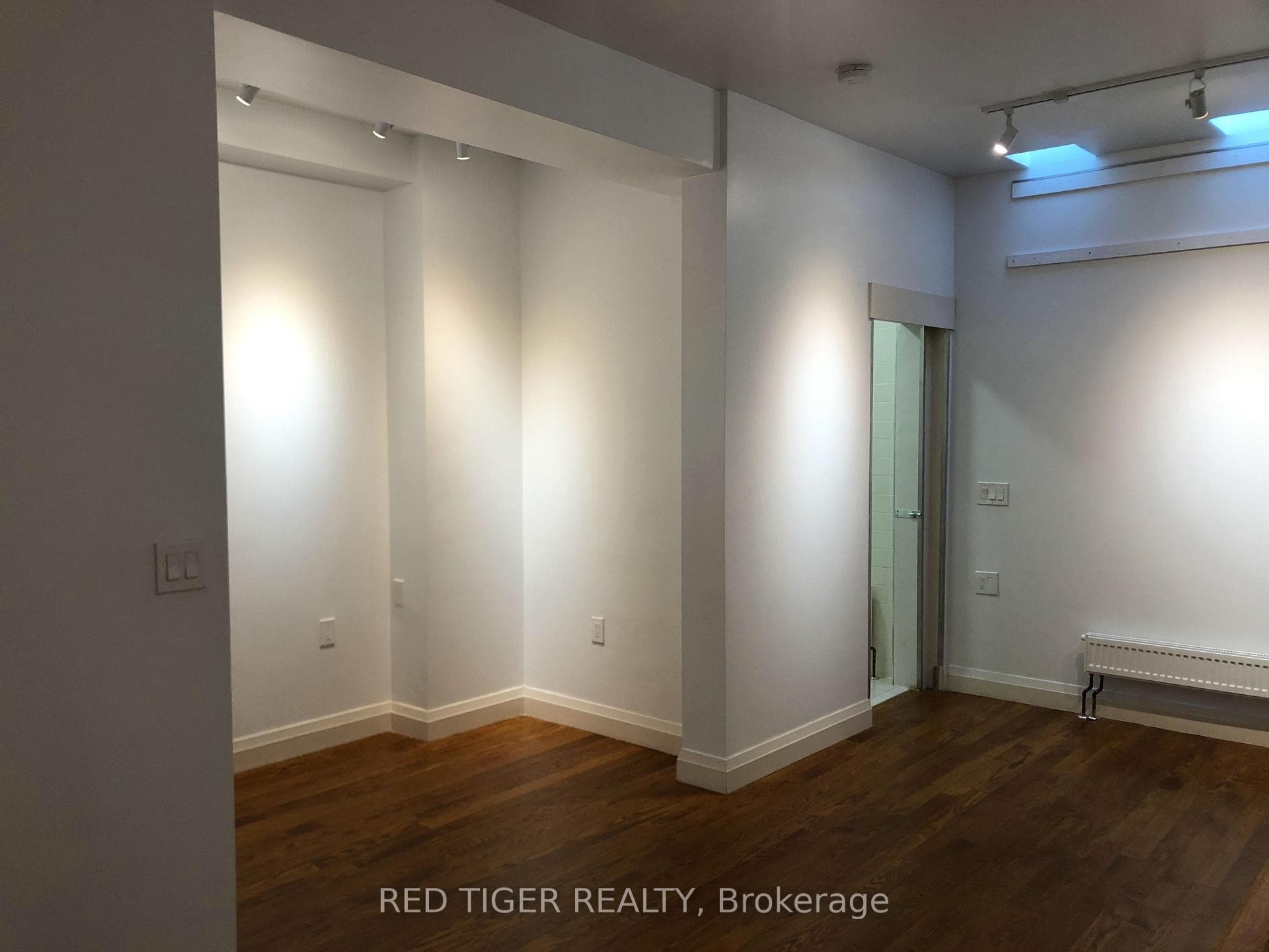 457 Richmond Street Unit Main photo 9