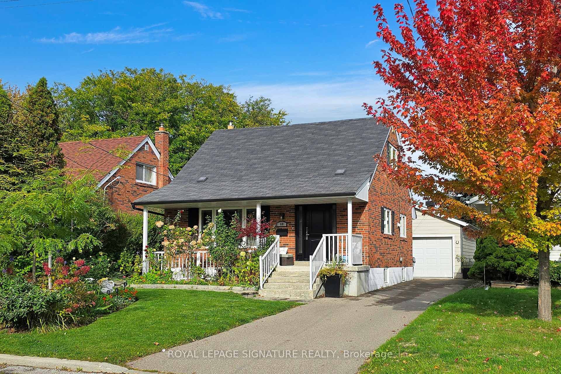 68 Christina Crescent photo 2