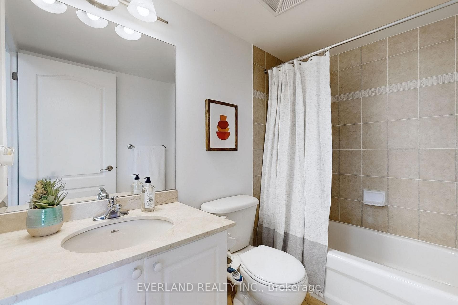 15 North Park Road Unit 702 photo 21