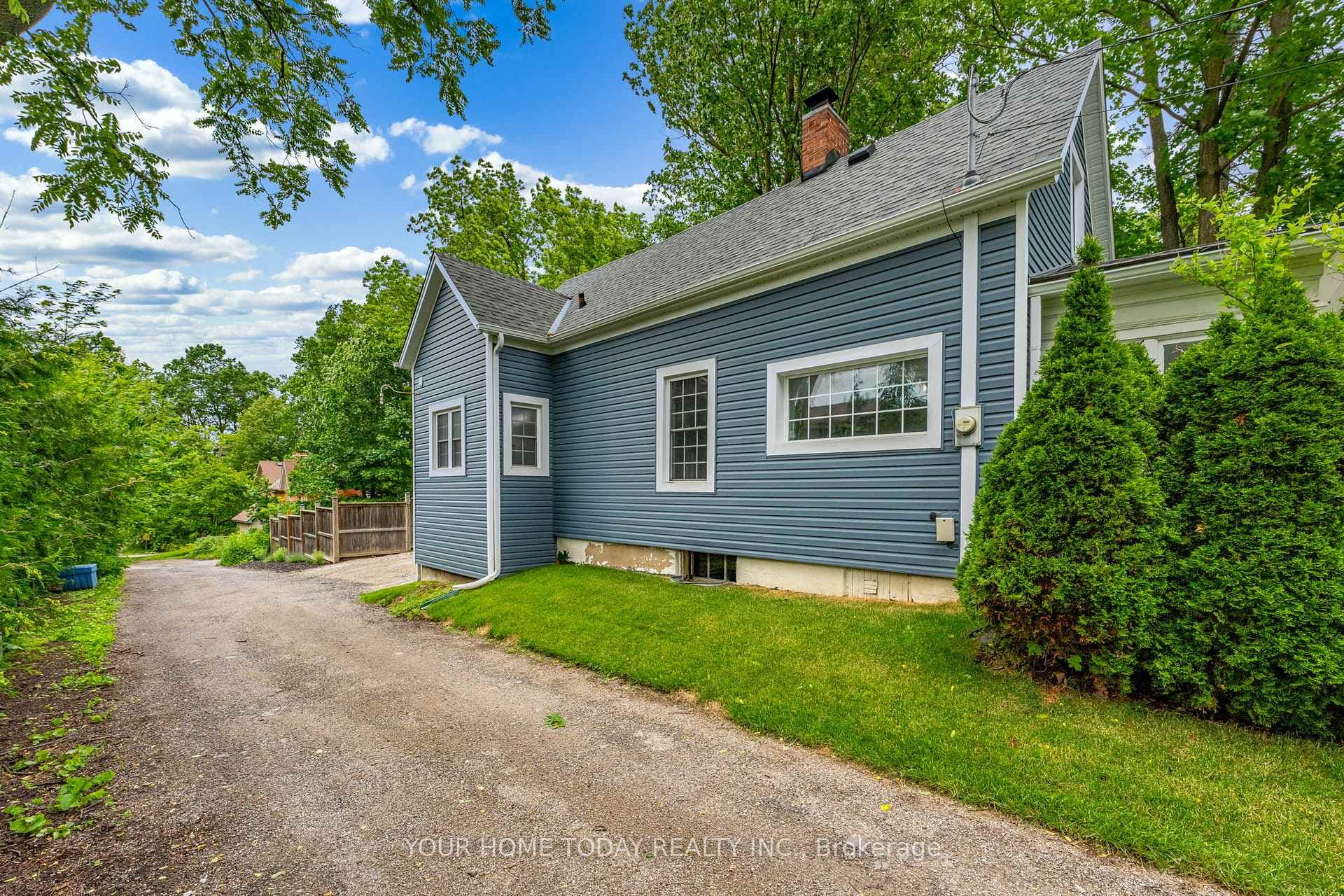 7 Albert Street photo 33