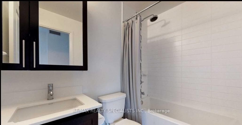 65 ONEIDA Crescent Unit 611 photo 29