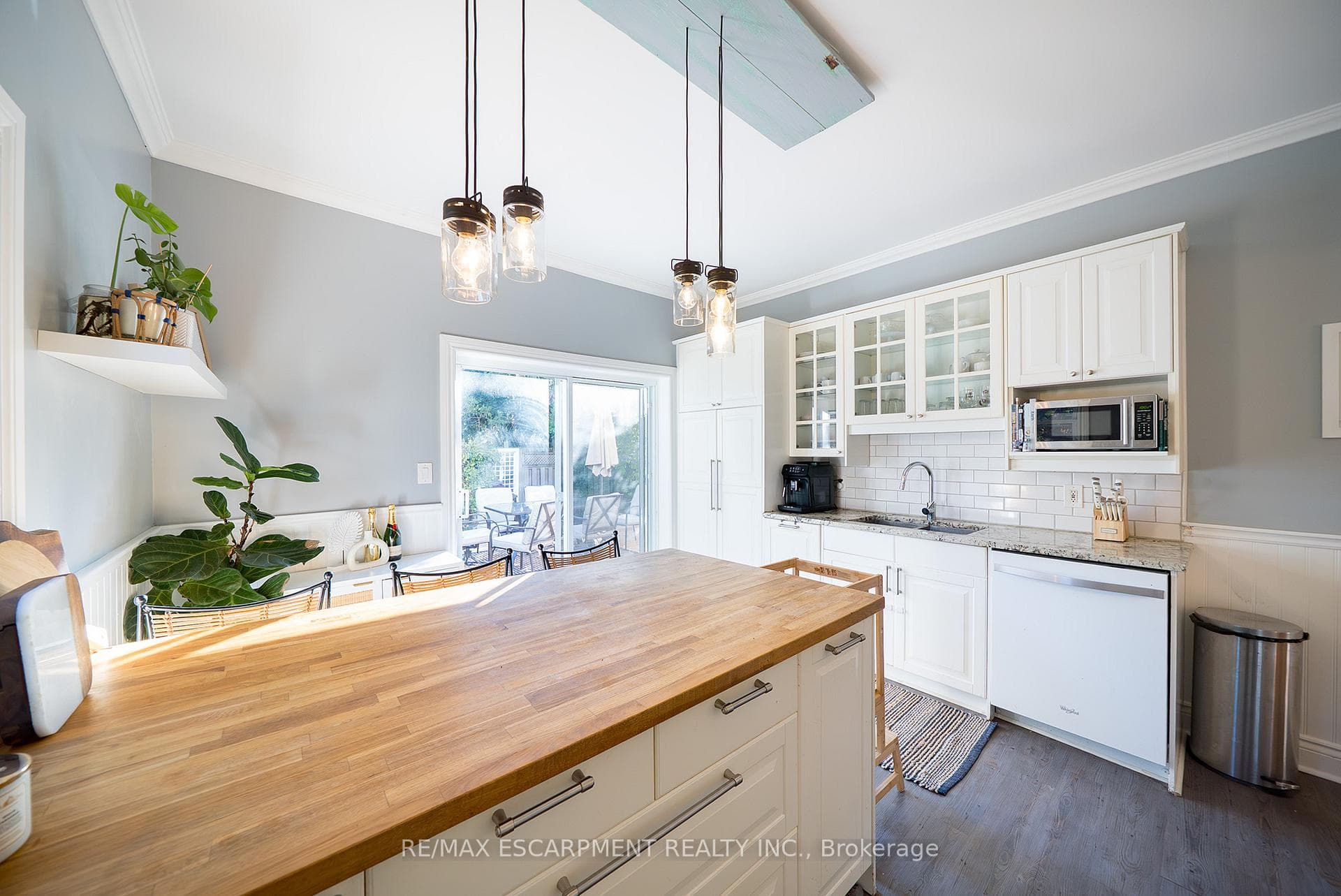 35 Murray Street photo 19
