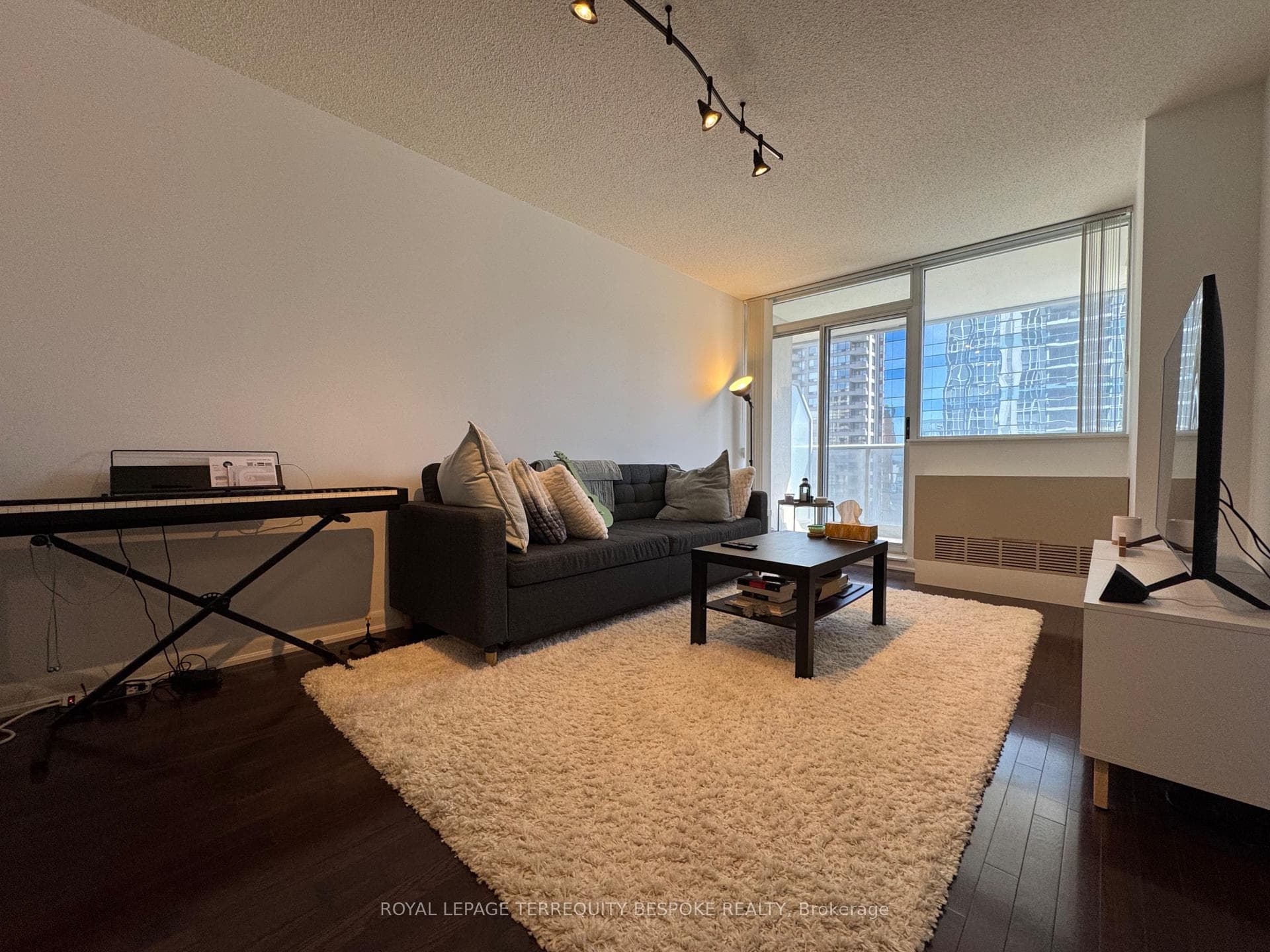 5791 Yonge Street Unit 801 photo 8