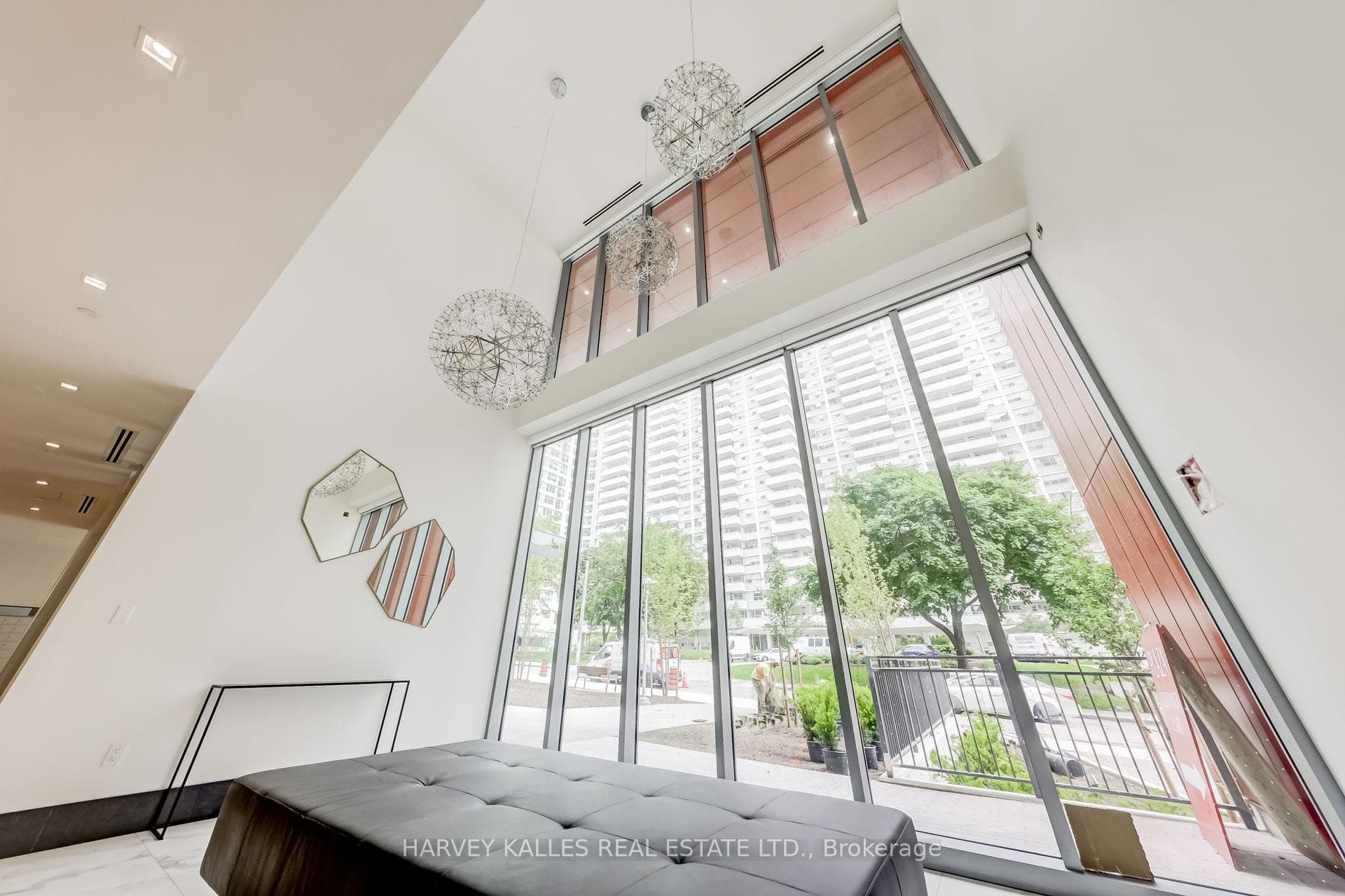 50 Dunfield Avenue Unit 2915 photo 3
