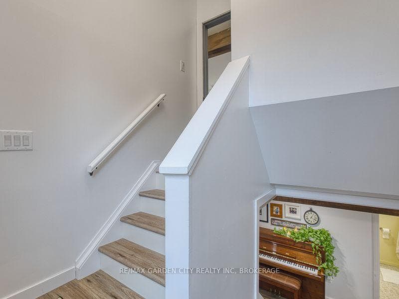 17 Regent Drive photo 31