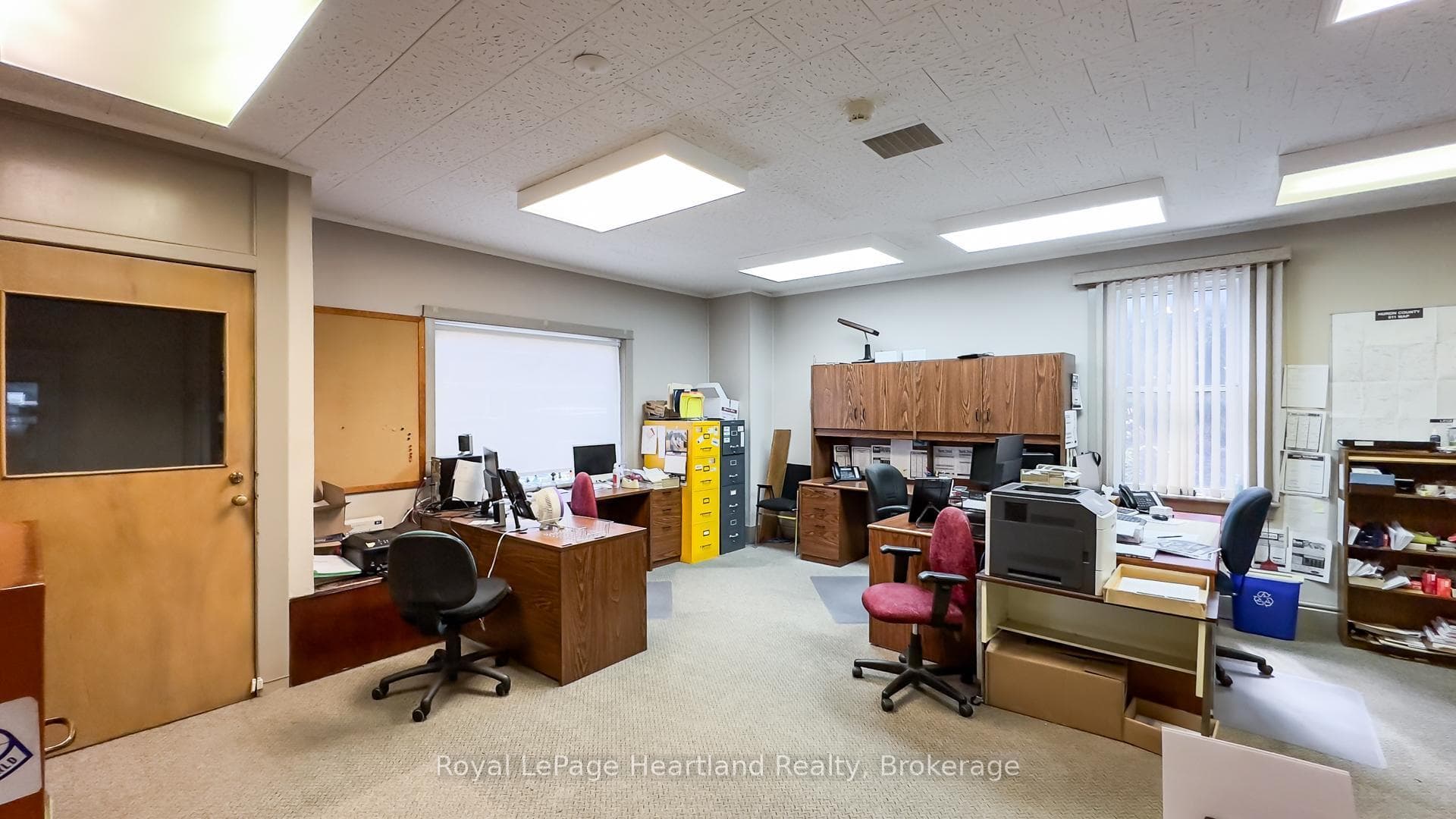 401 QUEEN Street photo 17