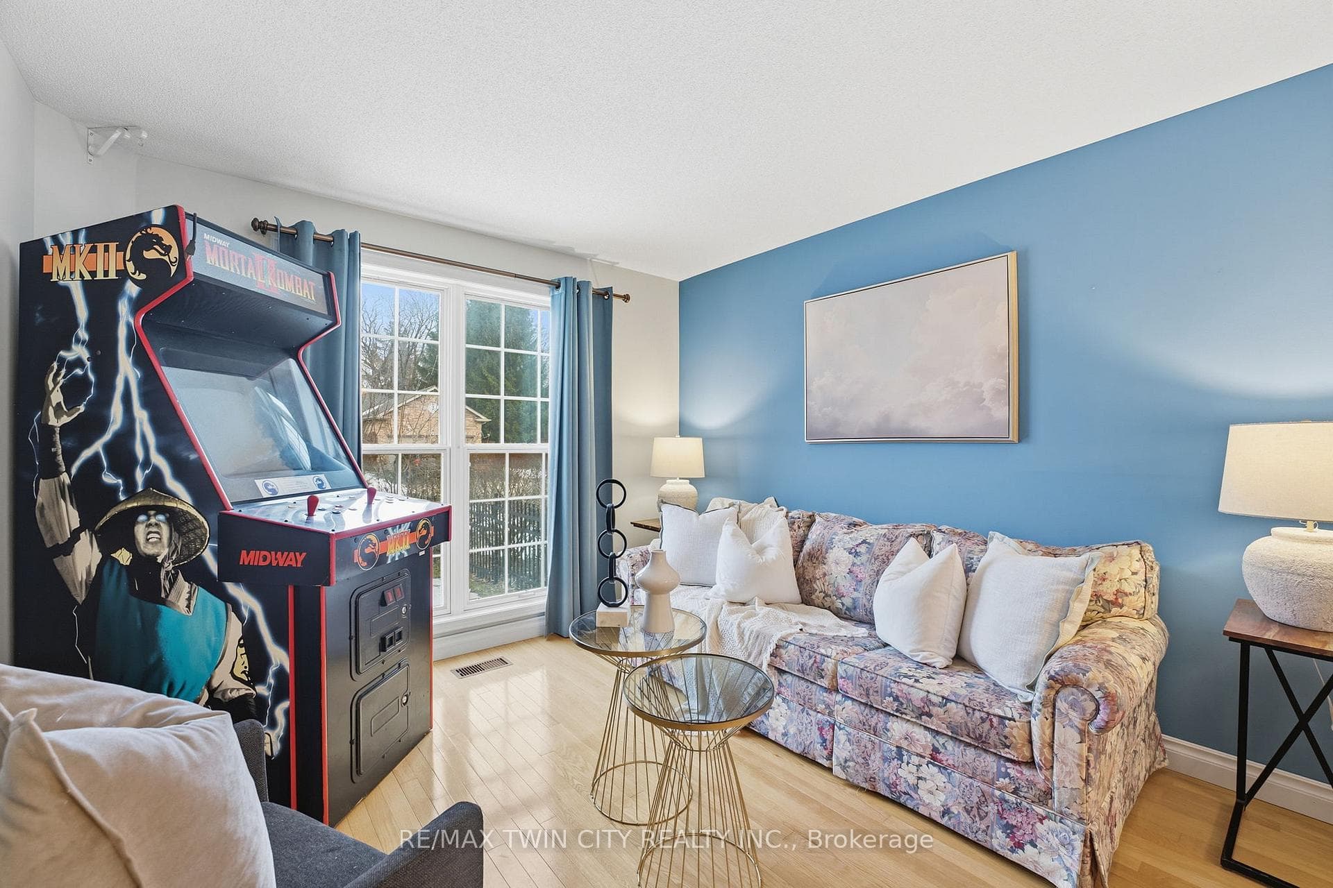 68 Fairlake Drive photo 11